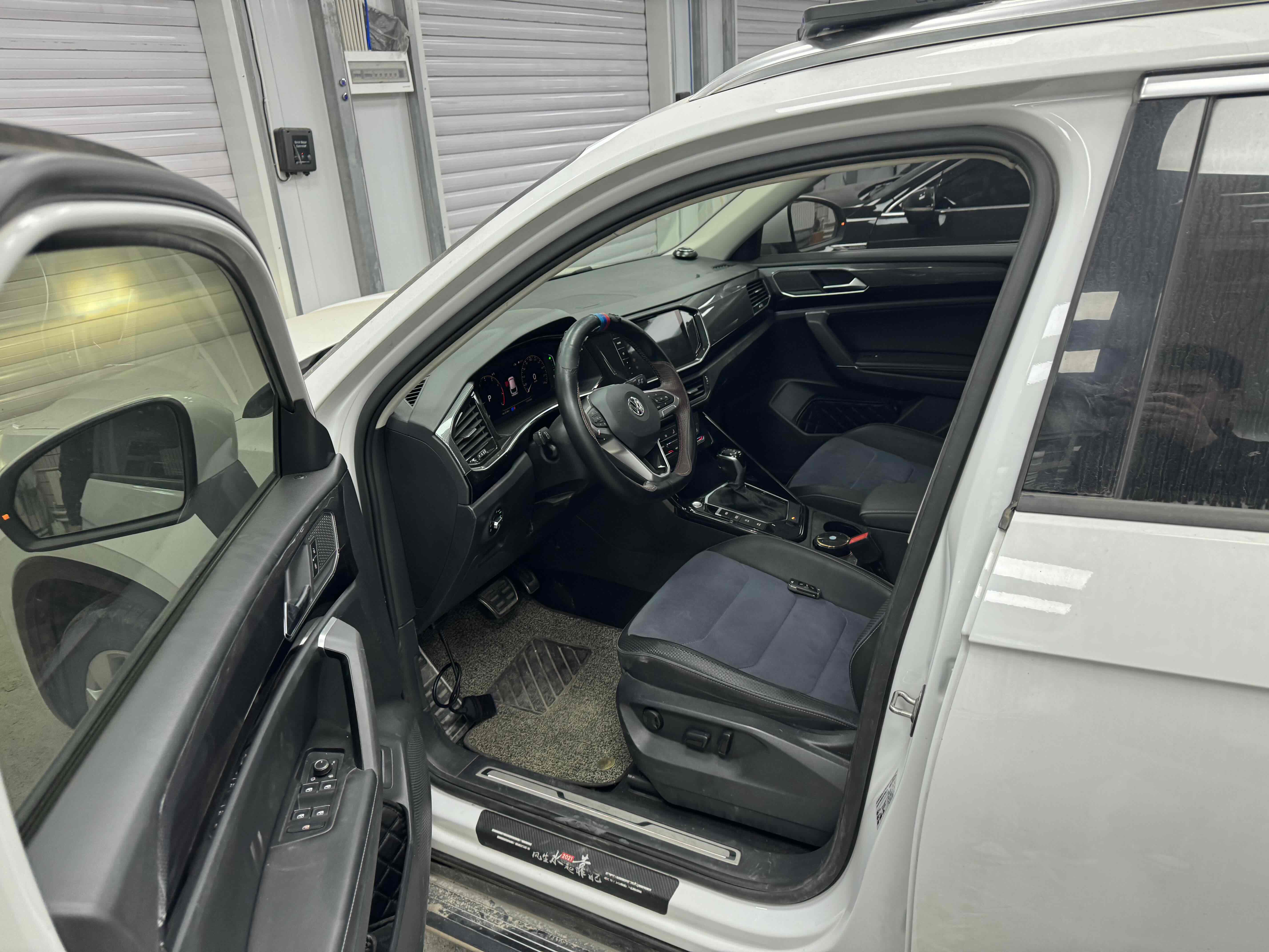 Volkswagen Tayron X 2021 car image #10