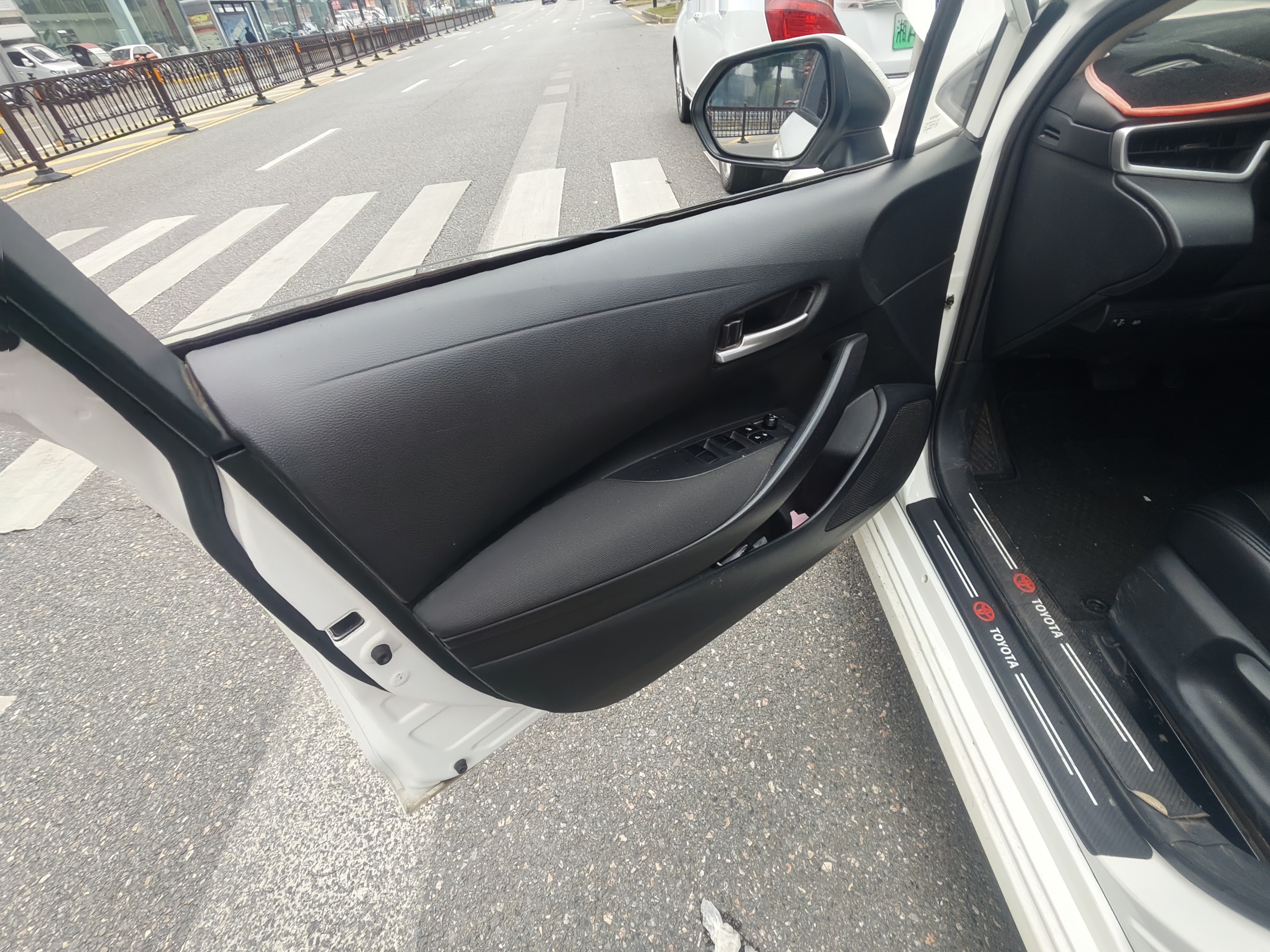 Corolla 2020 car image #10