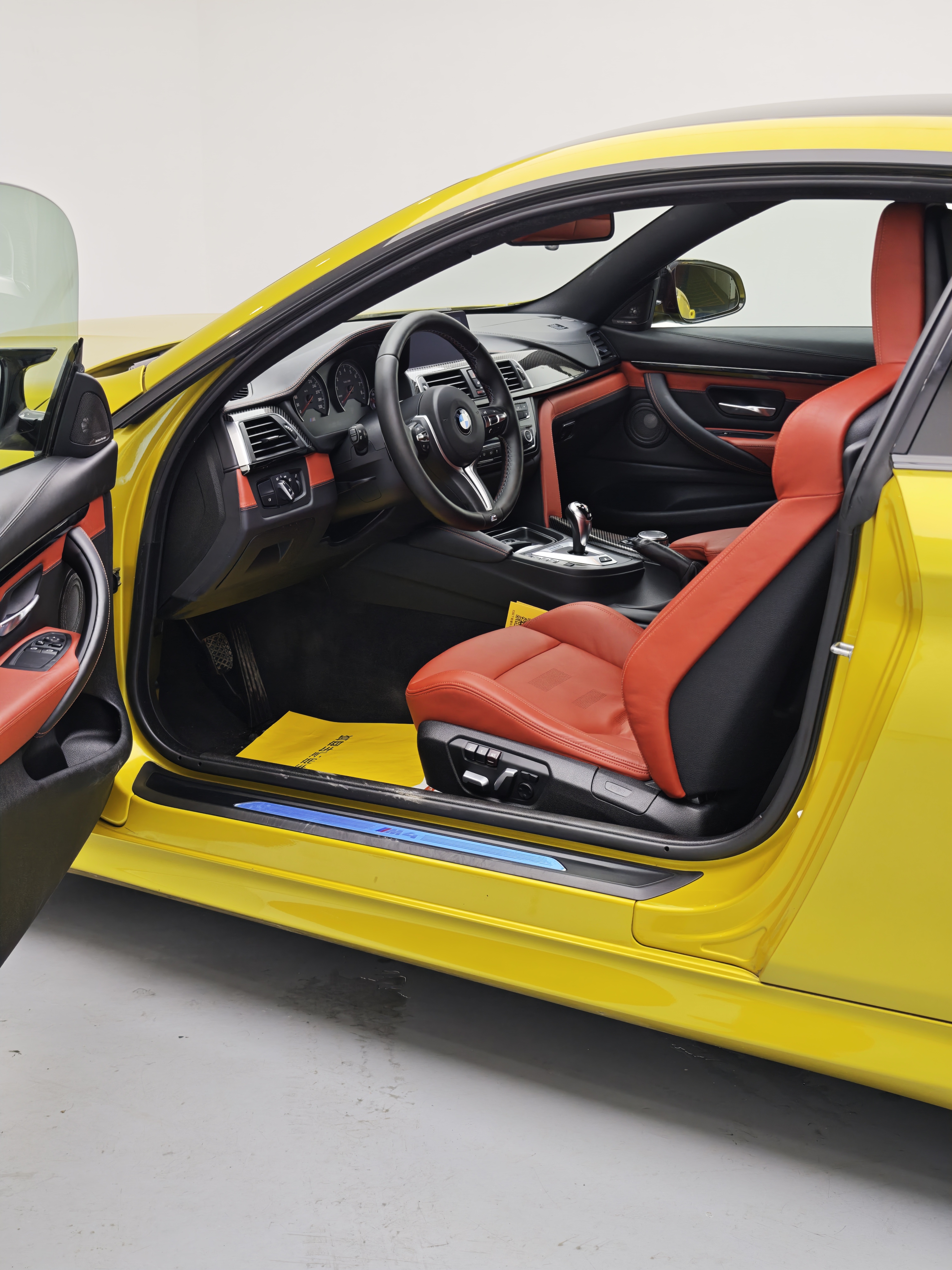 BMW M4 2016 car image #10