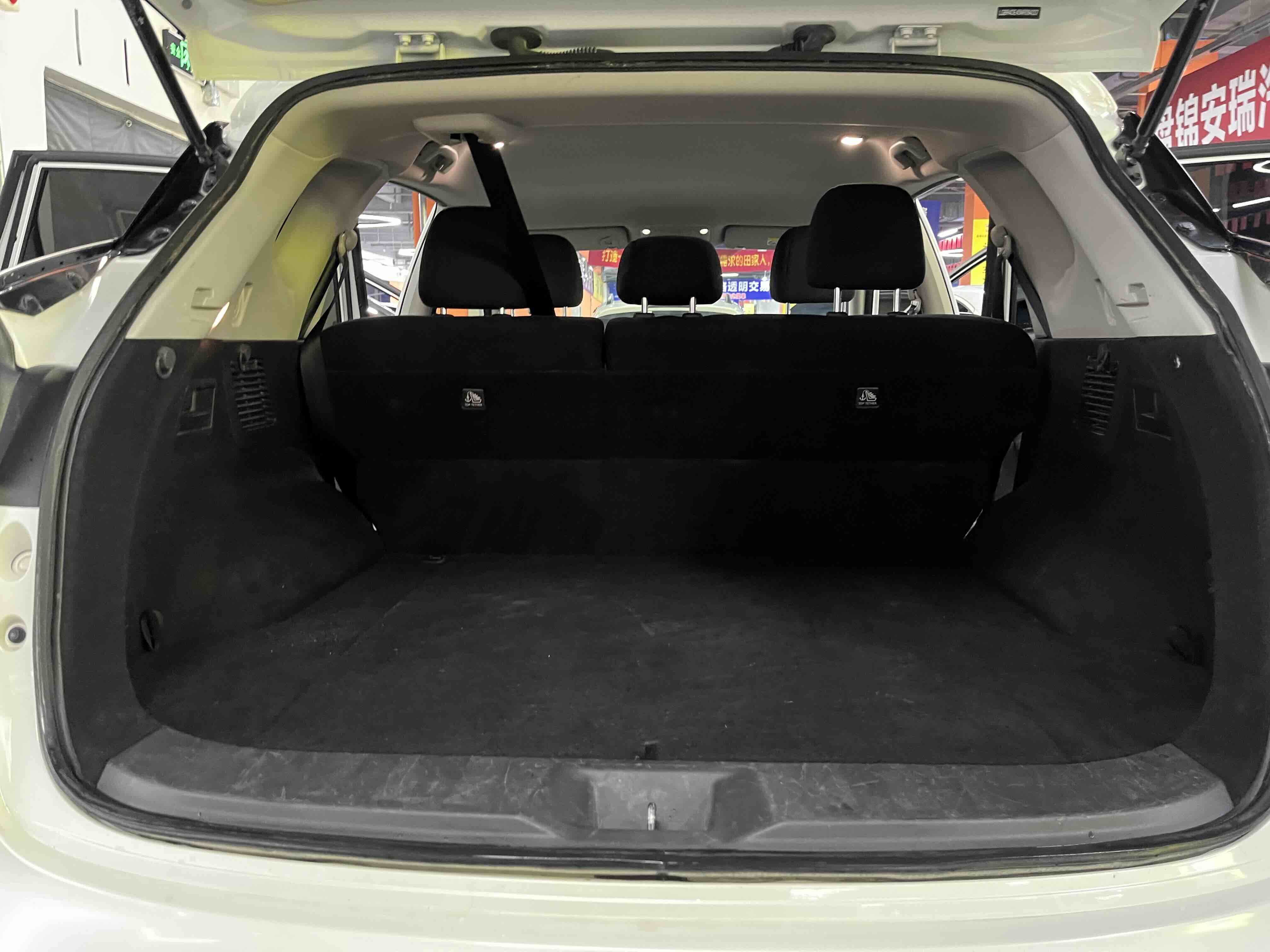 Nissan Murano 2023 image de voiture #10