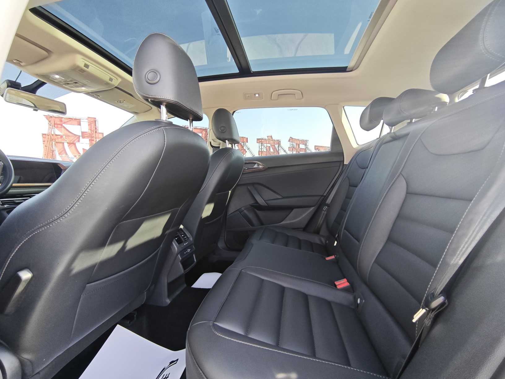 Volkswagen Tharu 2021 car image #10