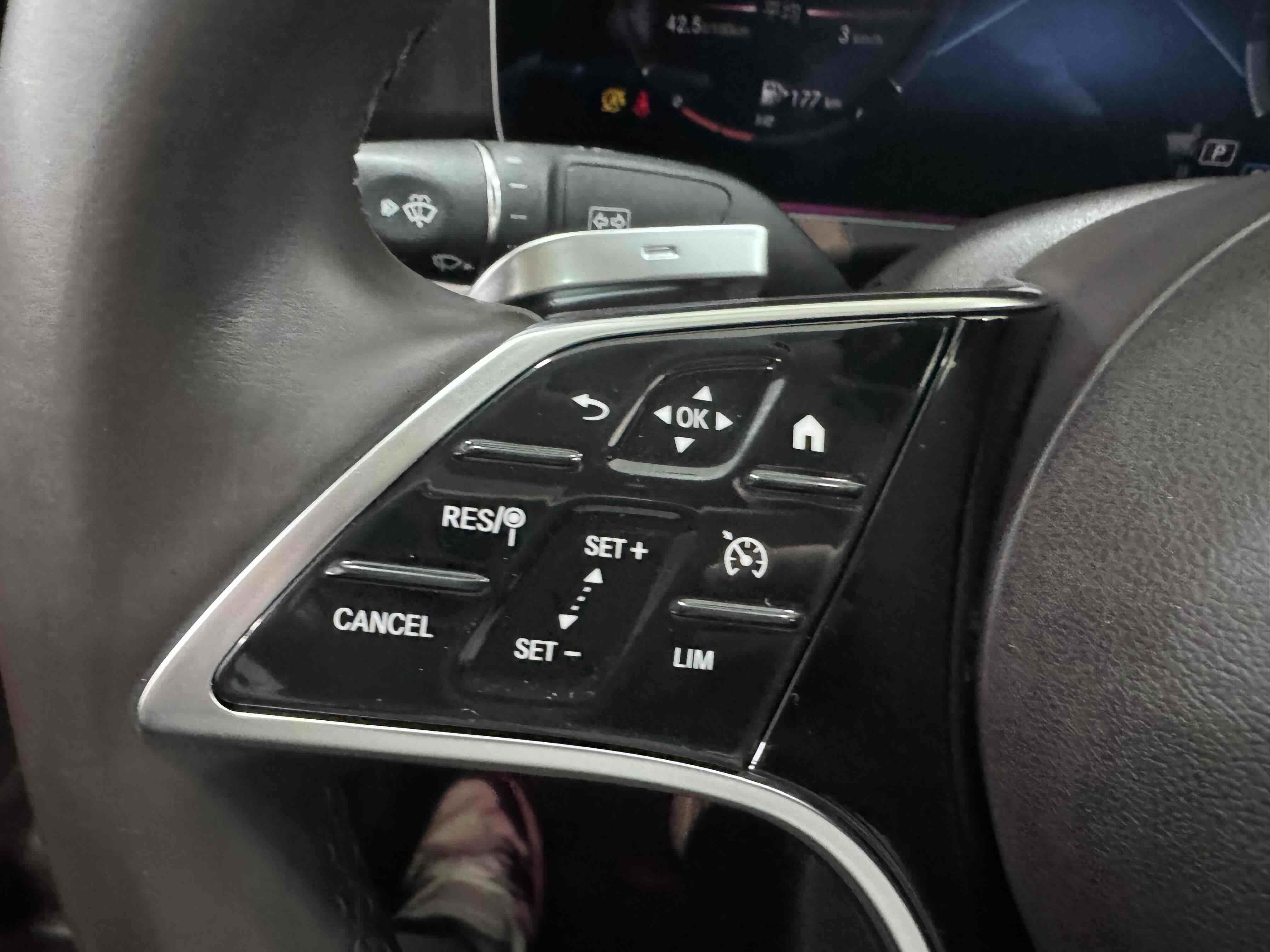 Mercedes-Benz E Class 2022 car image #10