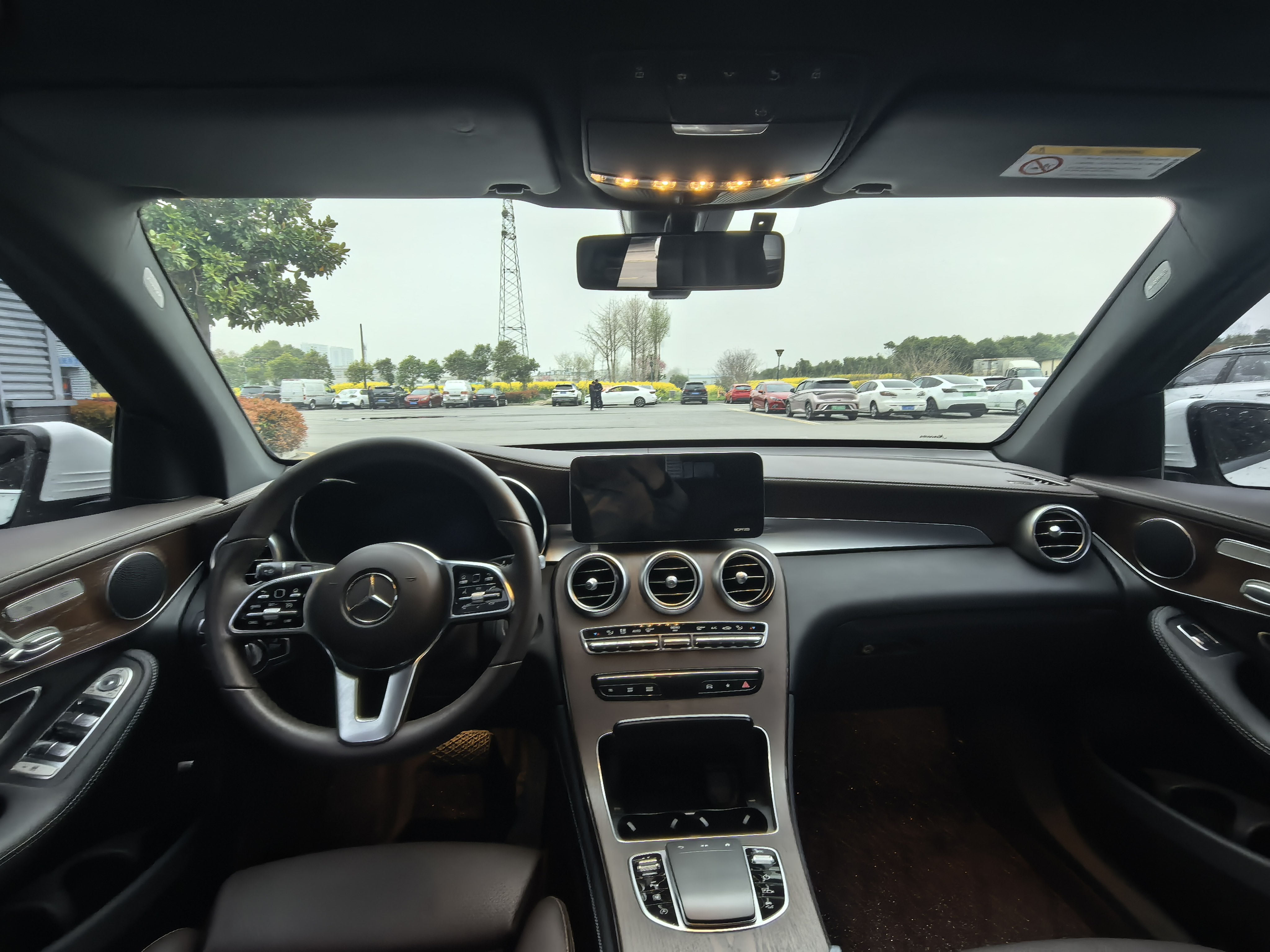 Mercedes-Benz GLC Class 2021 car image #10