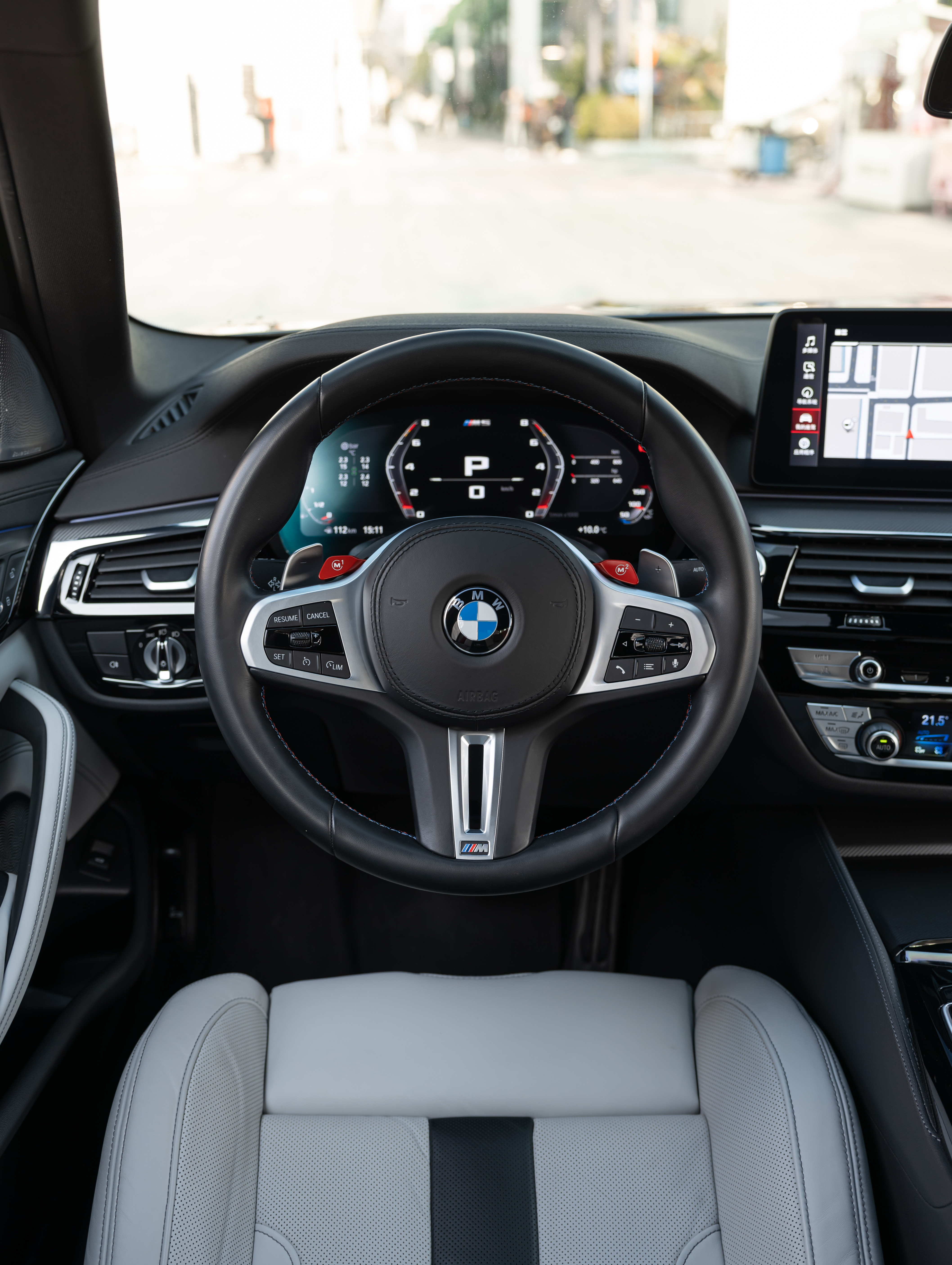 BMW M5 2023 изображение автомобиля #10