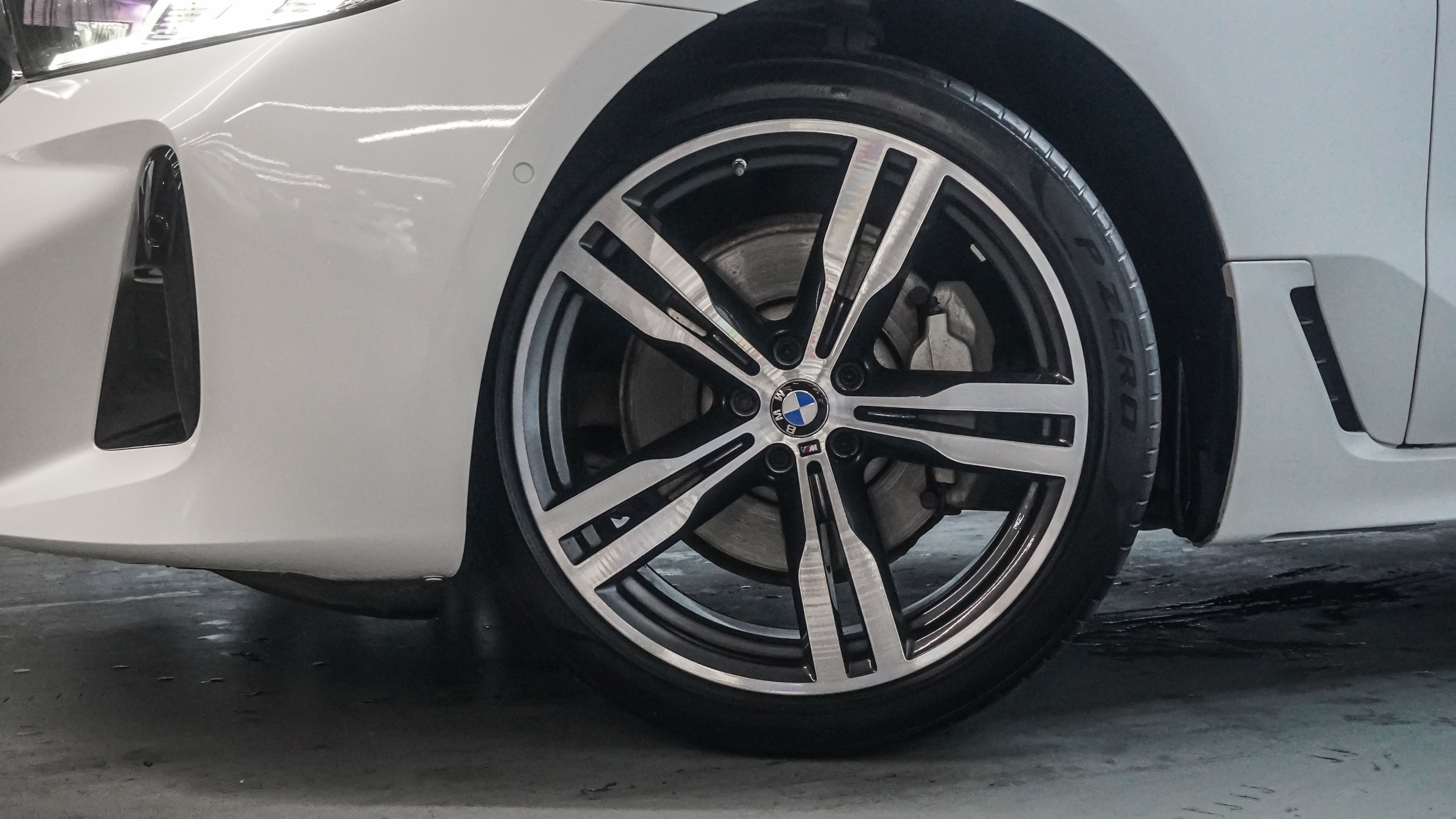 BMW 6 Series GT 2021 car image #10