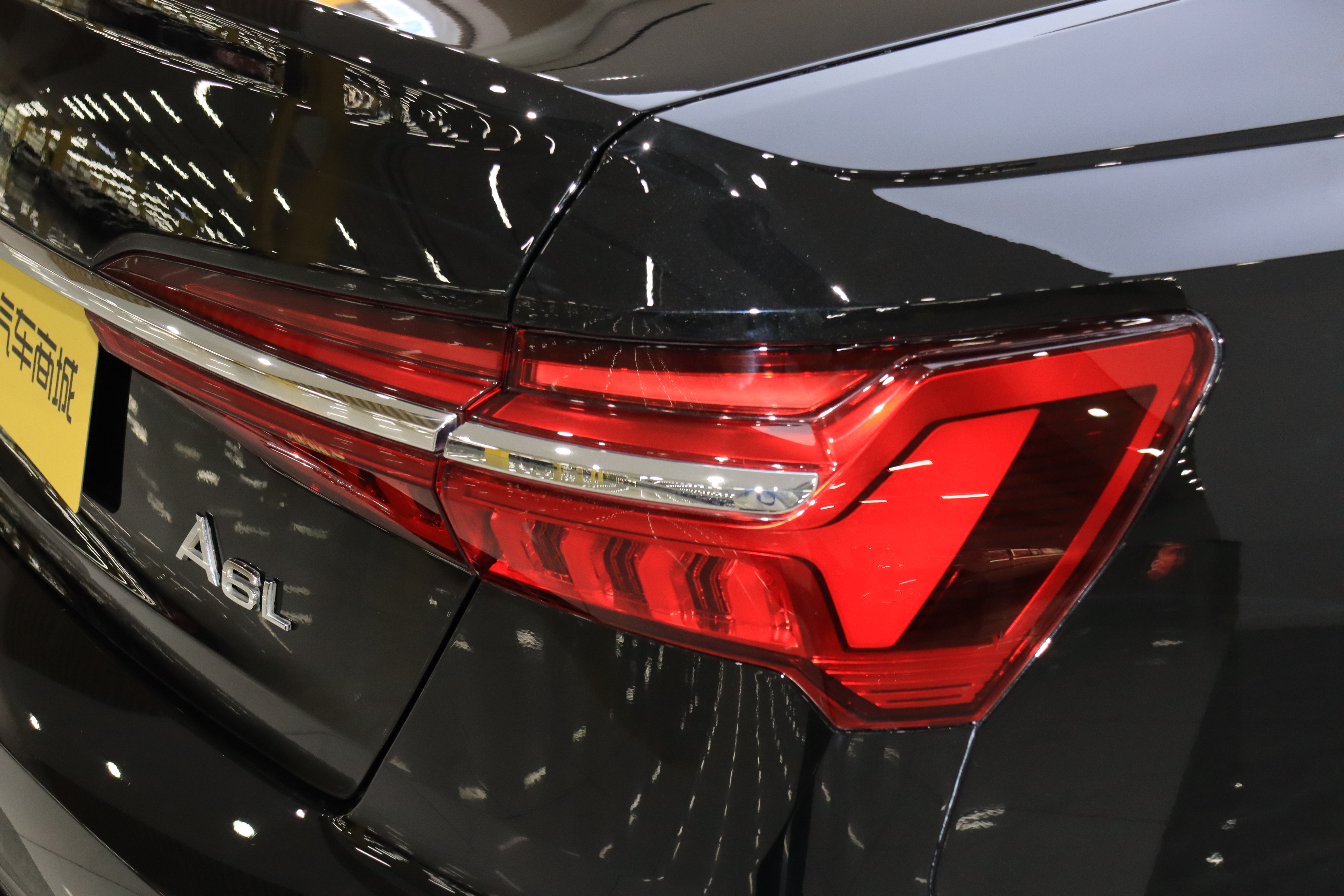 2021 car image #10