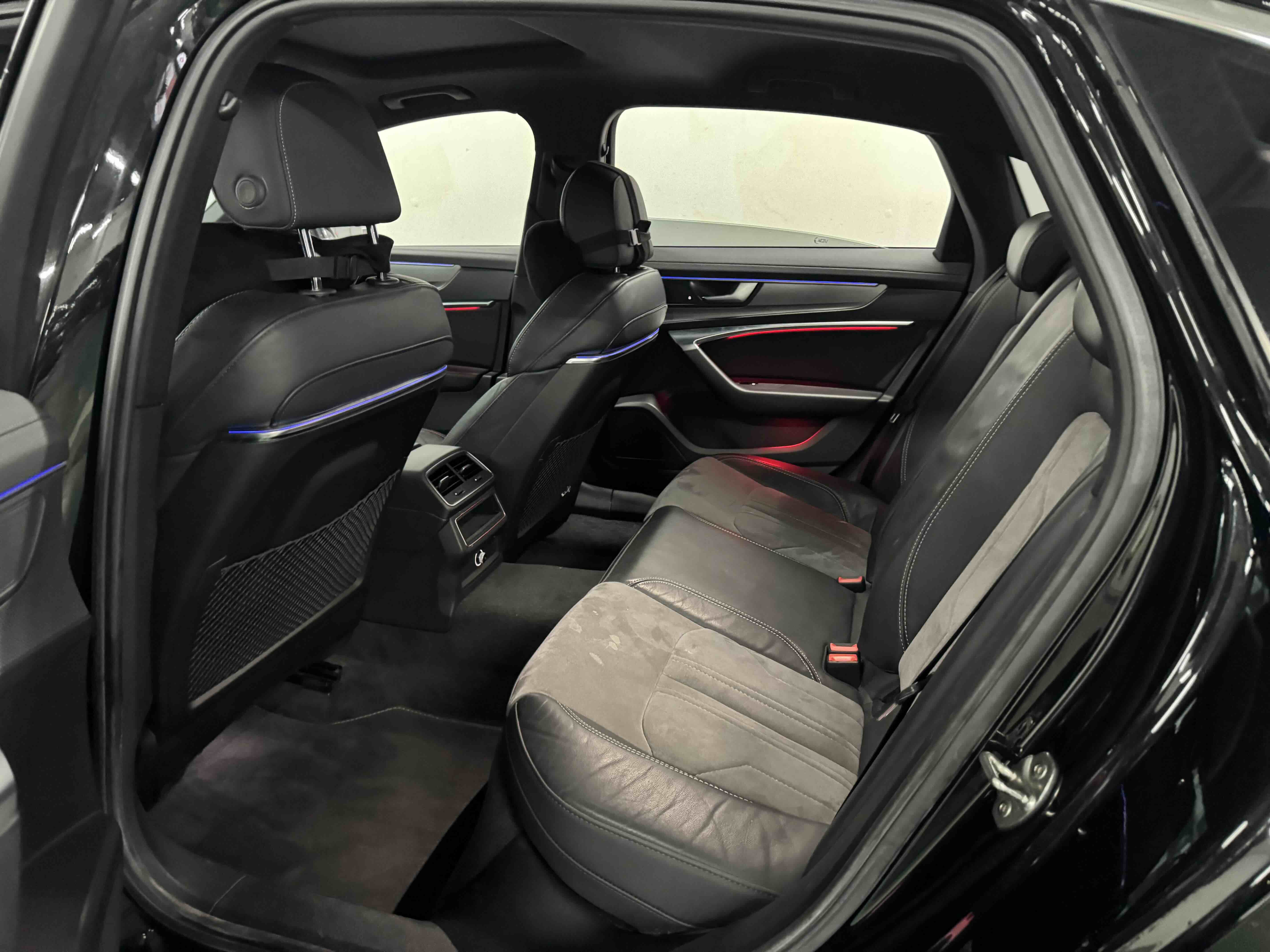 Audi A6L 2021 car image #10