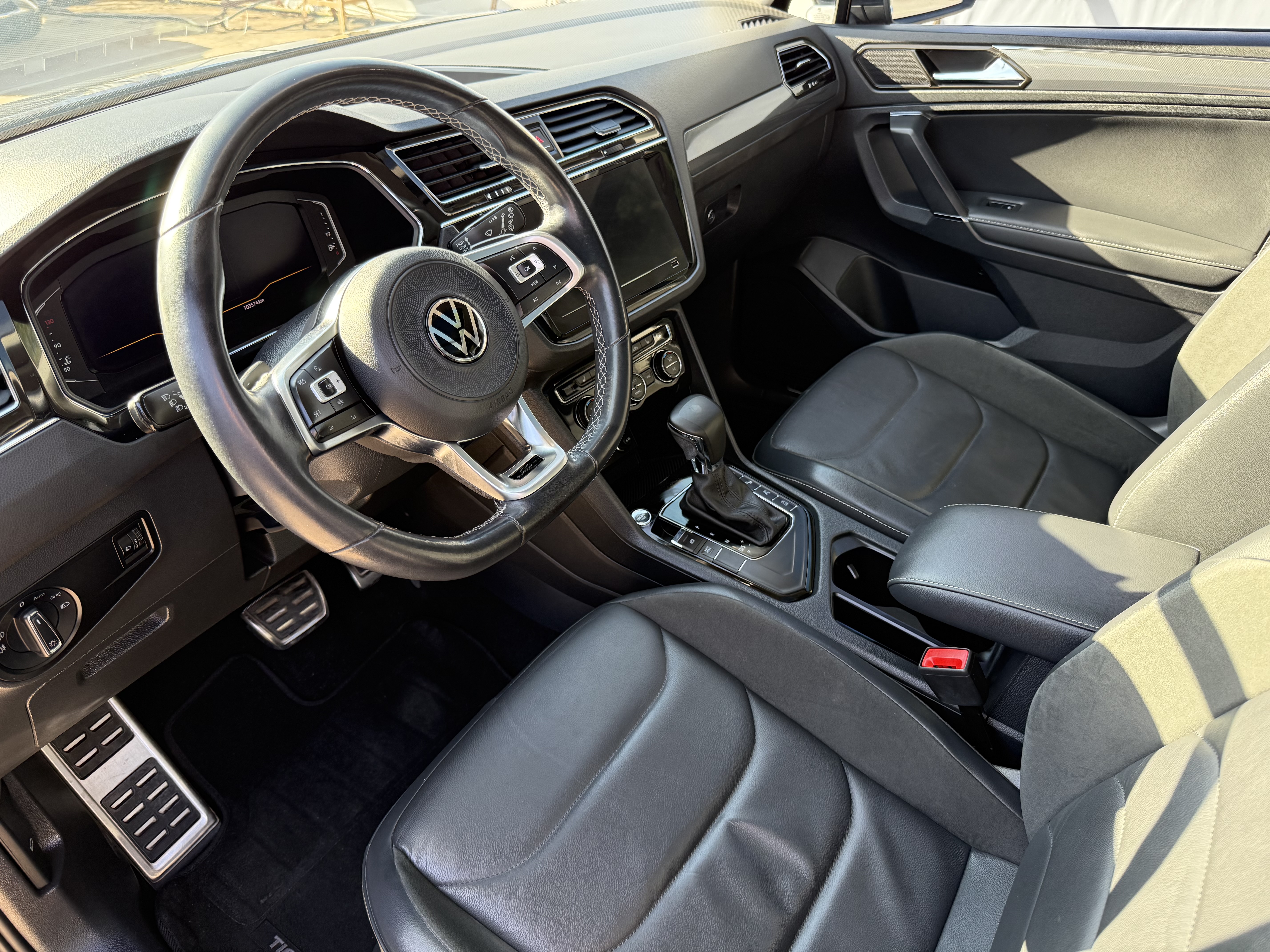 Volkswagen Tiguan L 2020 car image #10
