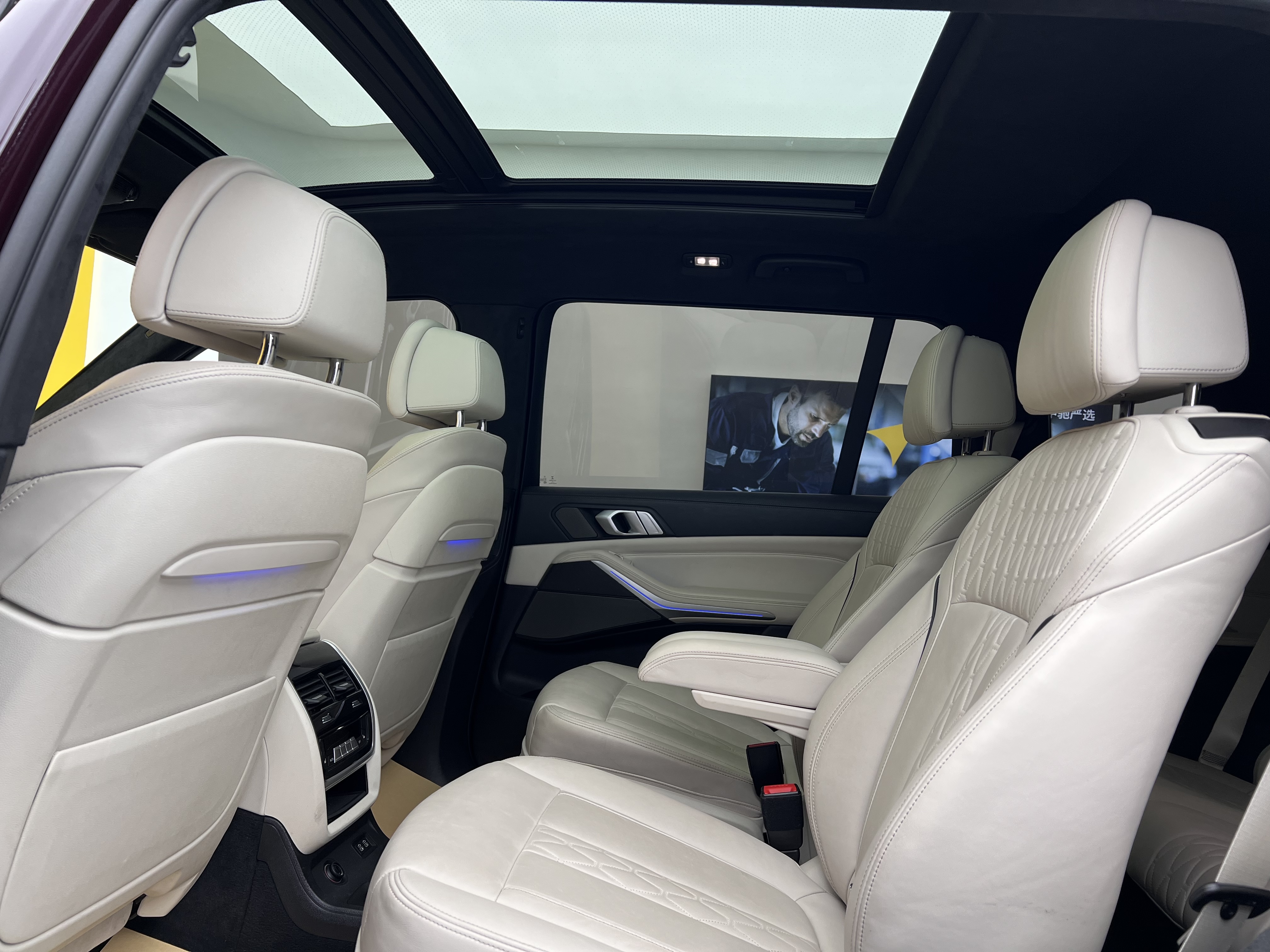 BMW X7 2021 immagine di auto #10