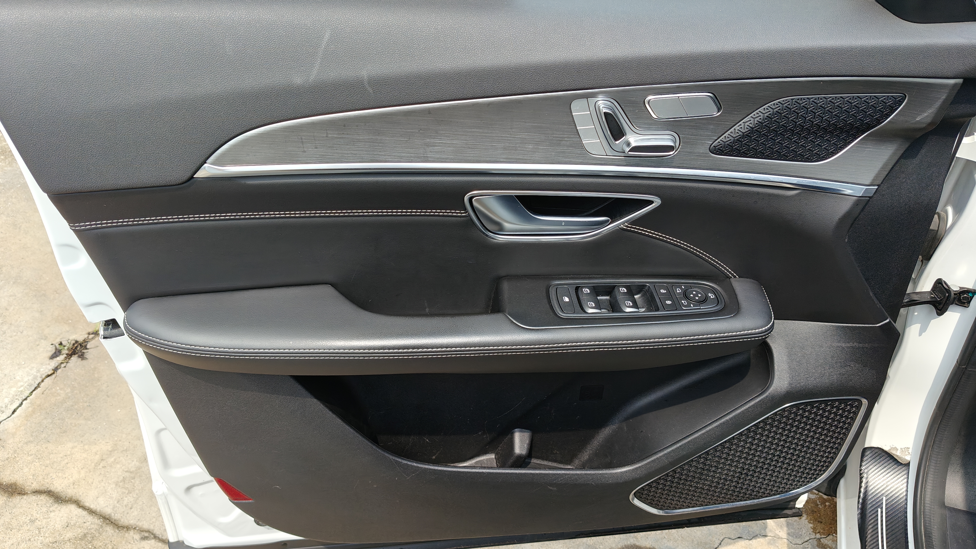 X70 PLUS 2021 #10 X70 PLUS 2021 car image #10