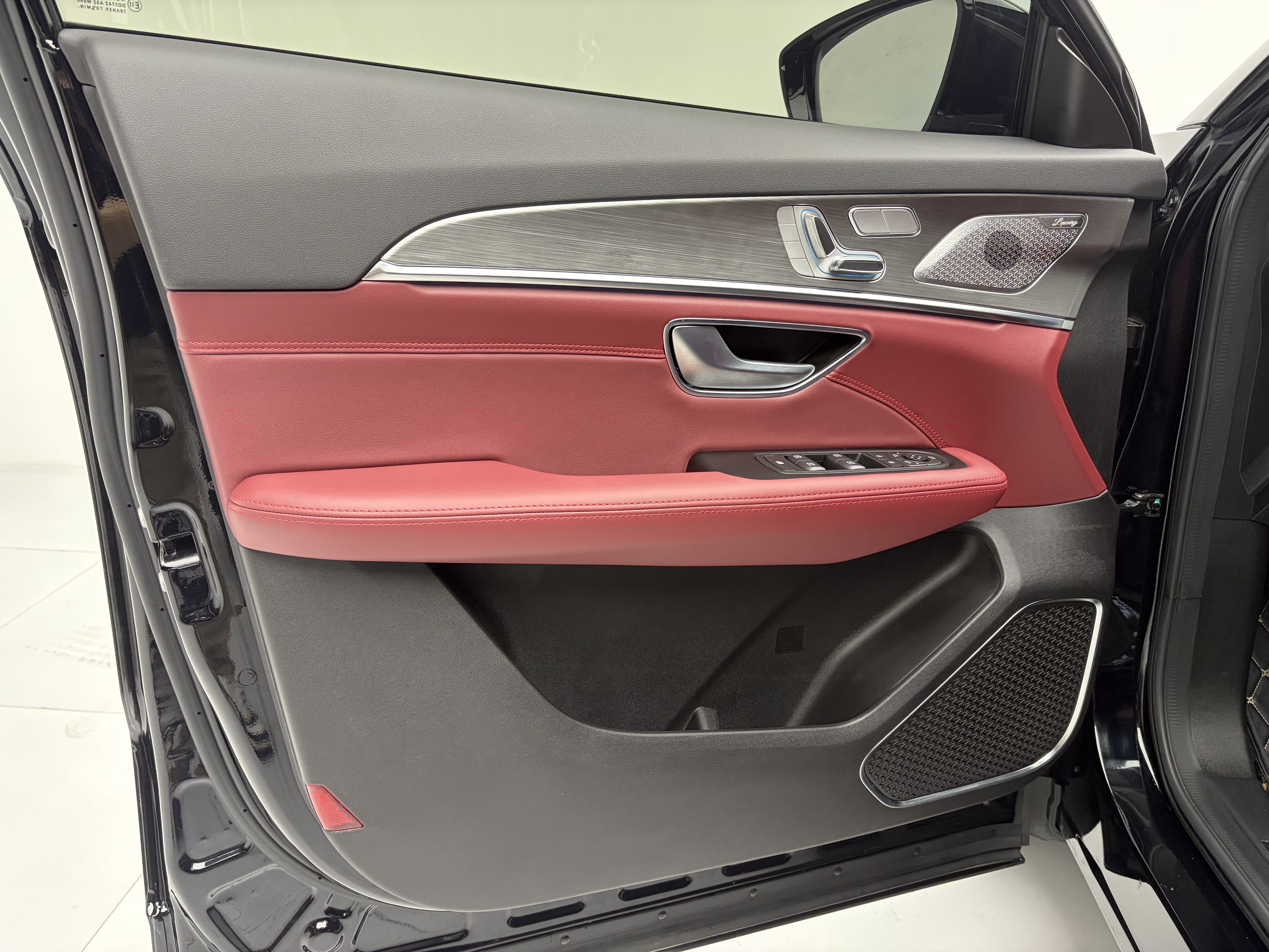 X70 PLUS 2022 car image #10