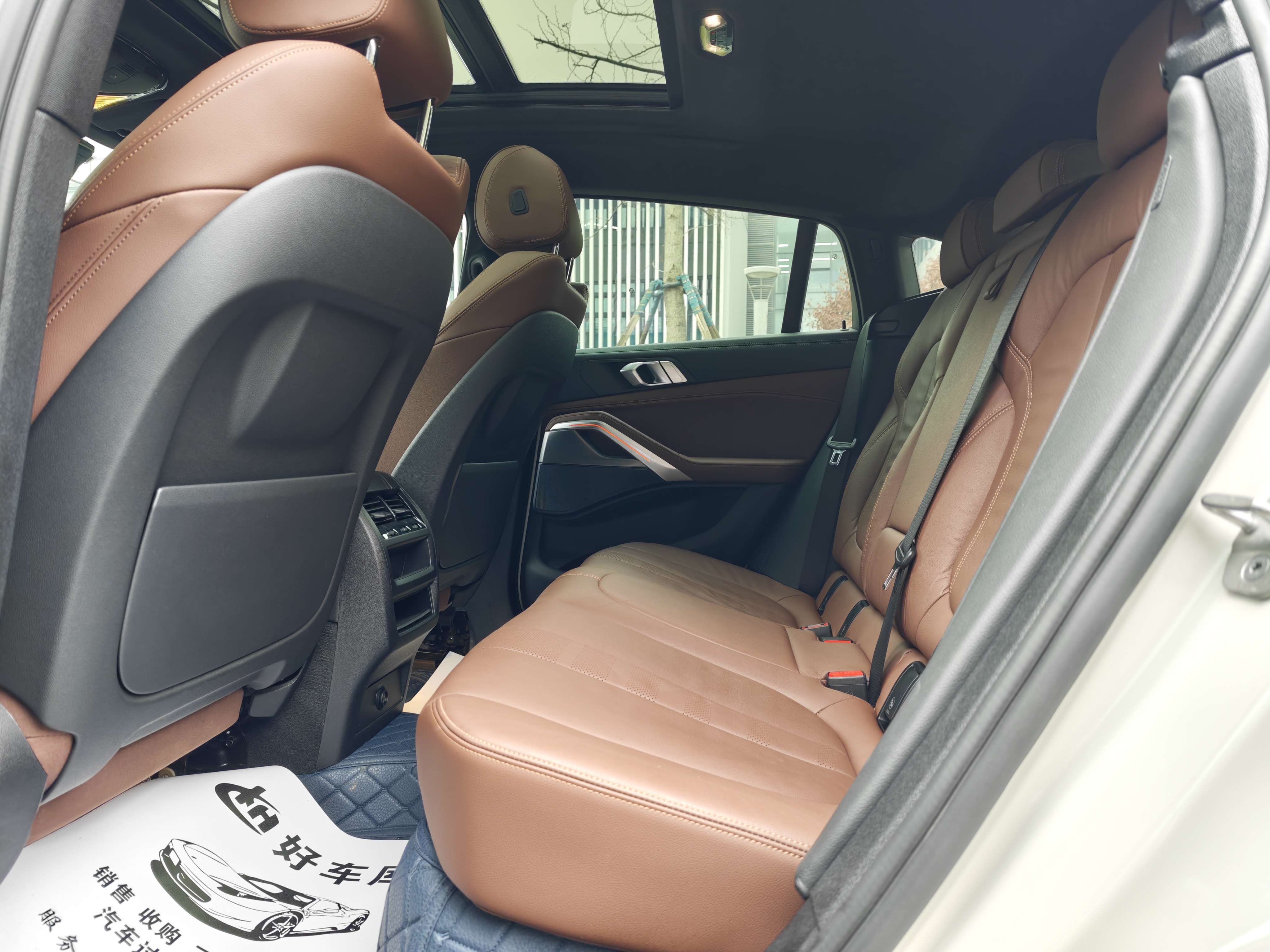 BMW X6 2021 car image #10