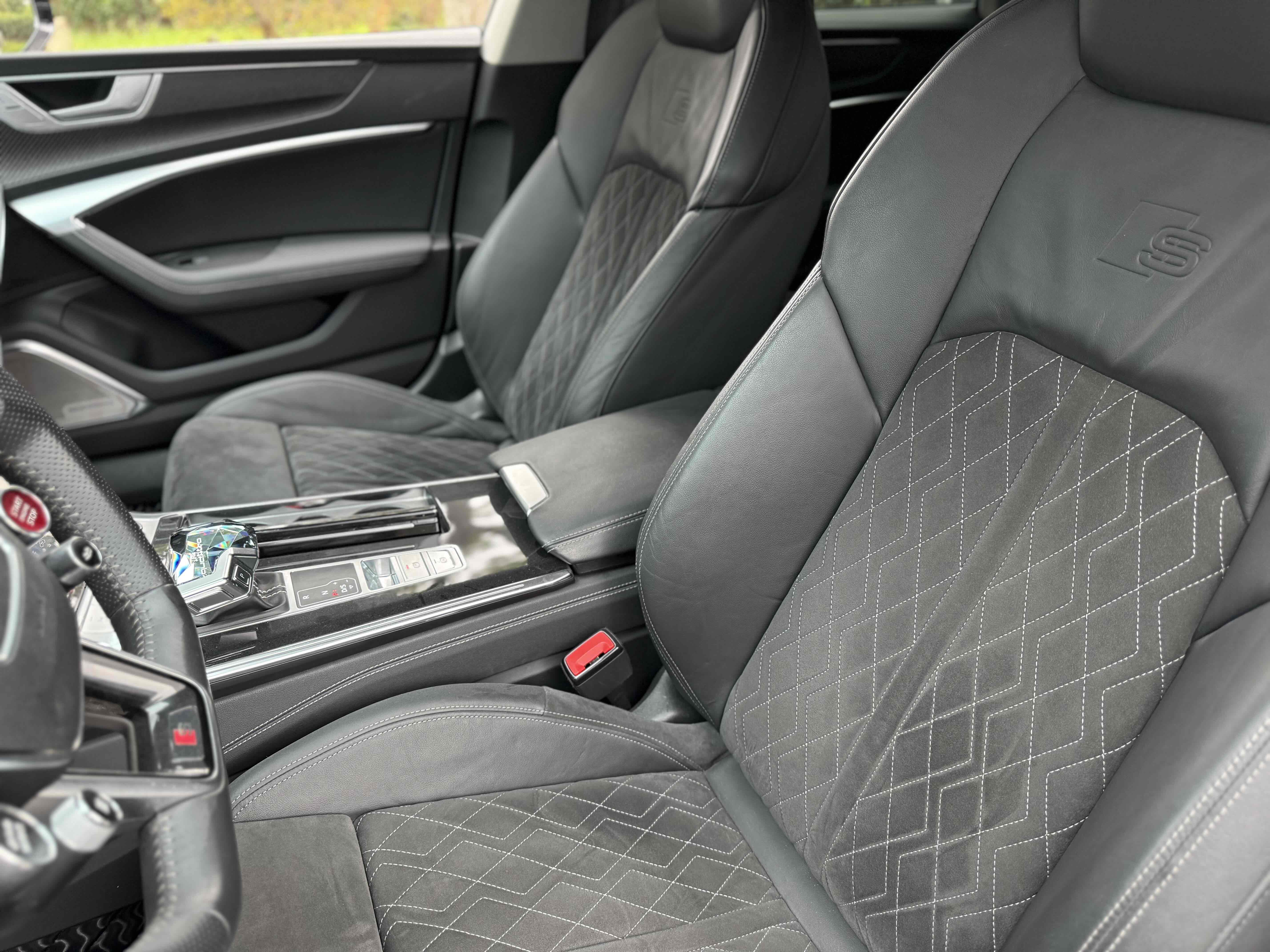 Audi S7 2021 car image #10