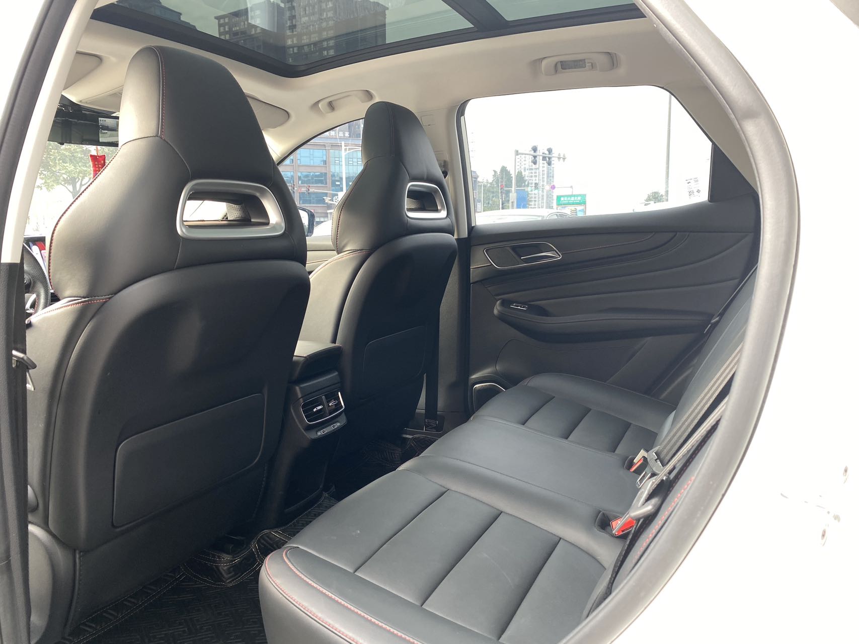 MG Pilot 2021 car image #10