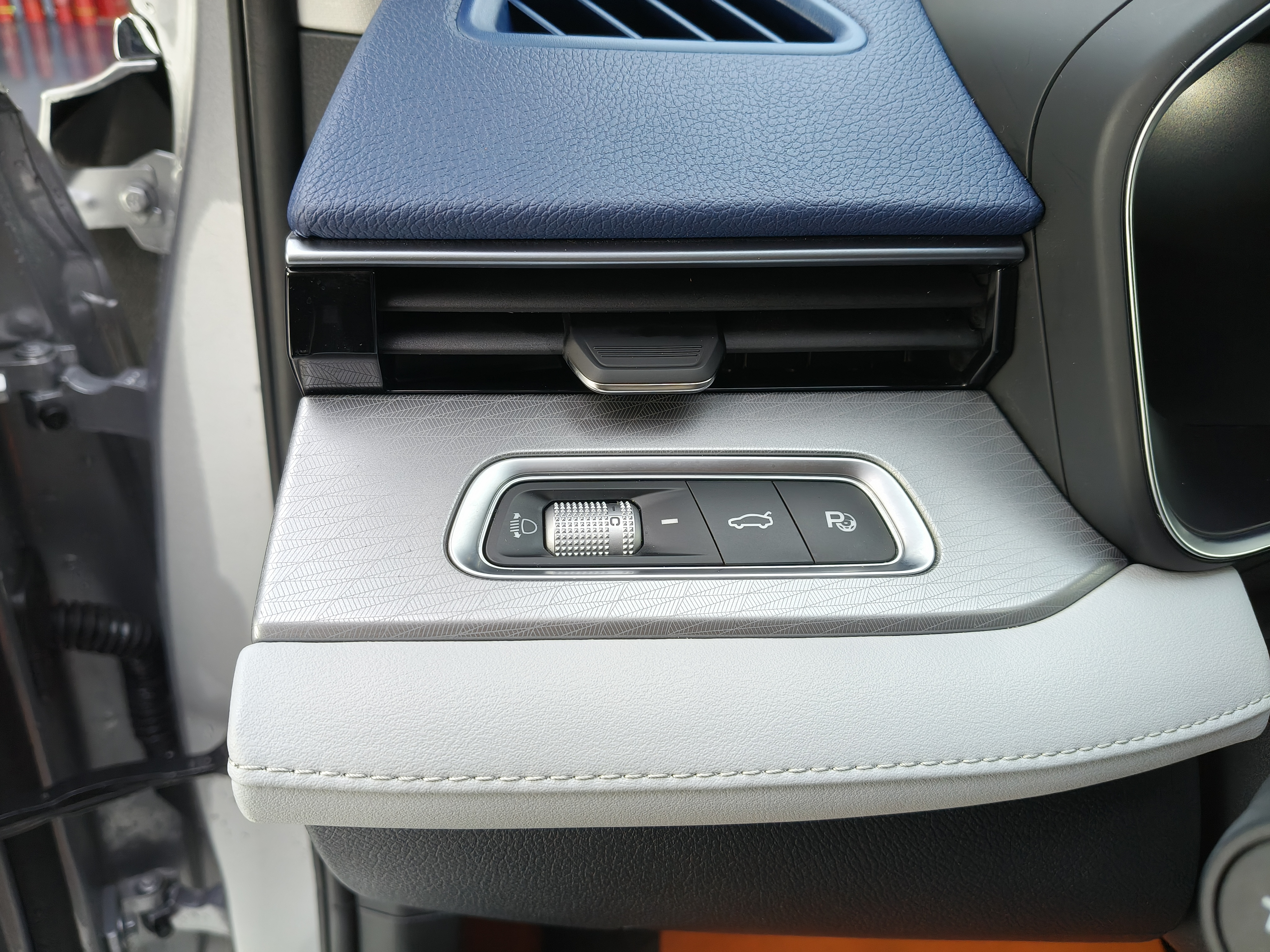 Preface 2021 car image #10