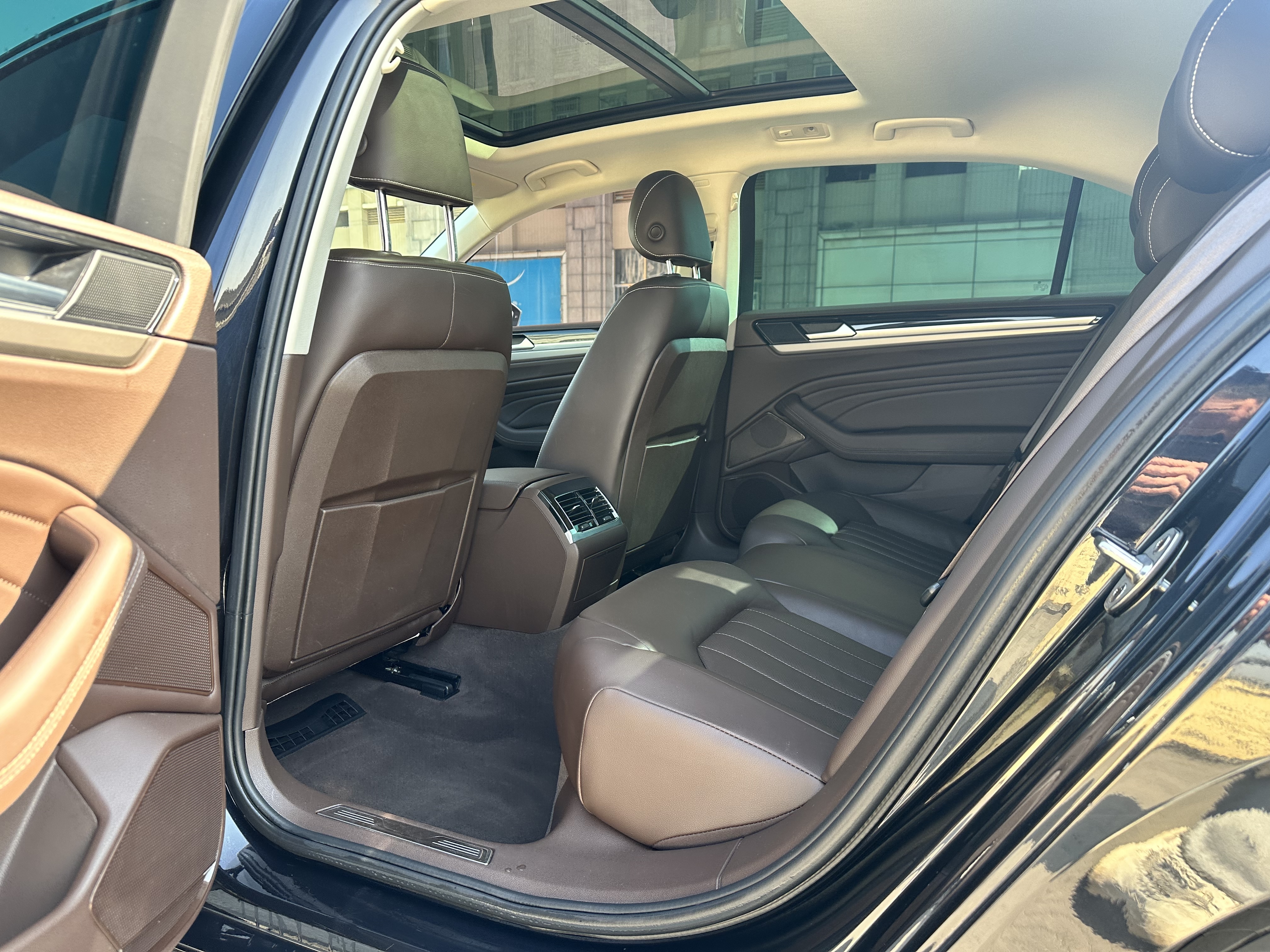 Volkswagen Phideon 2023 immagine di auto #10