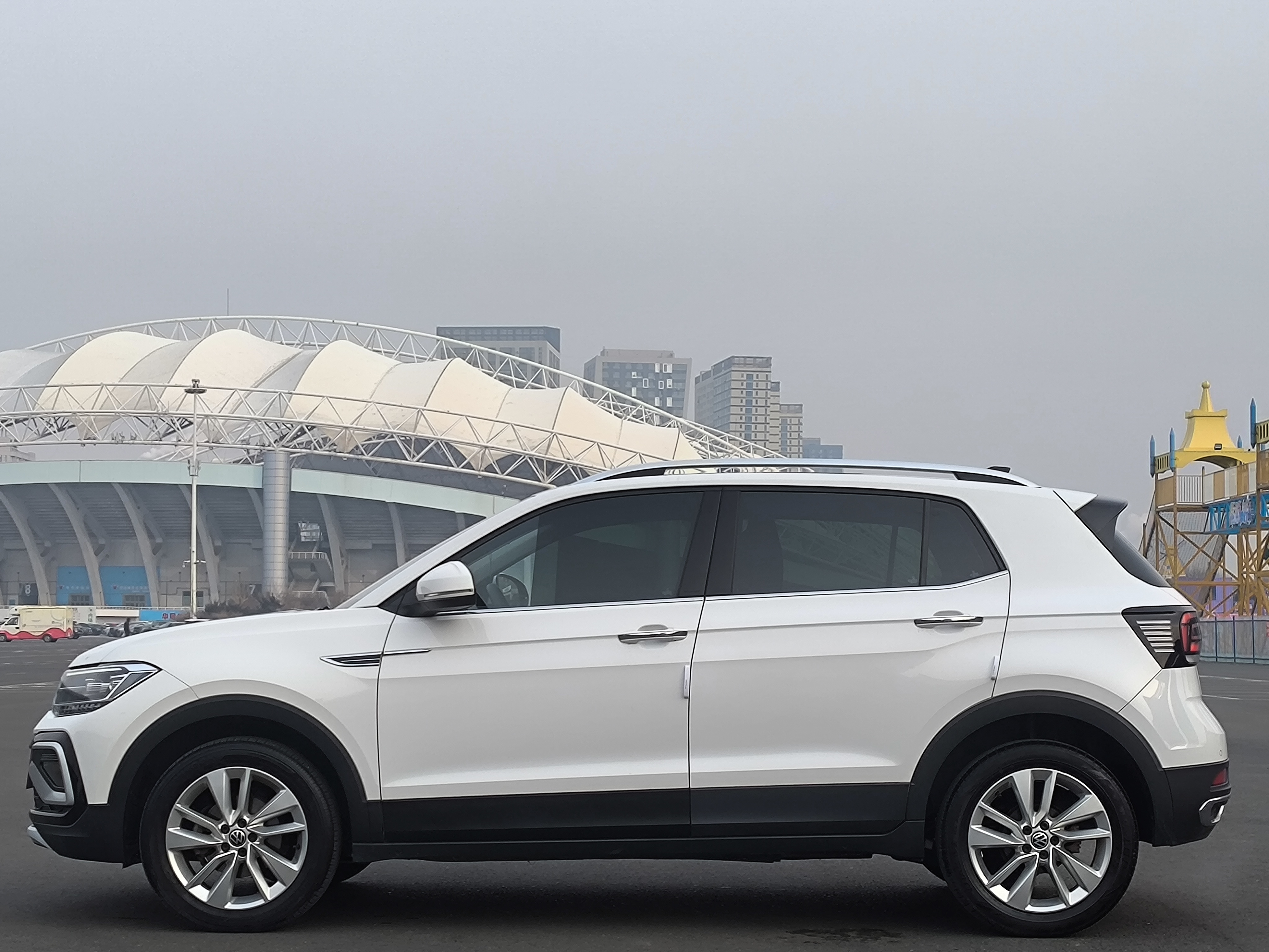 Volkswagen T-Cross 2021 #10 Volkswagen T-Cross 2021 car image #10