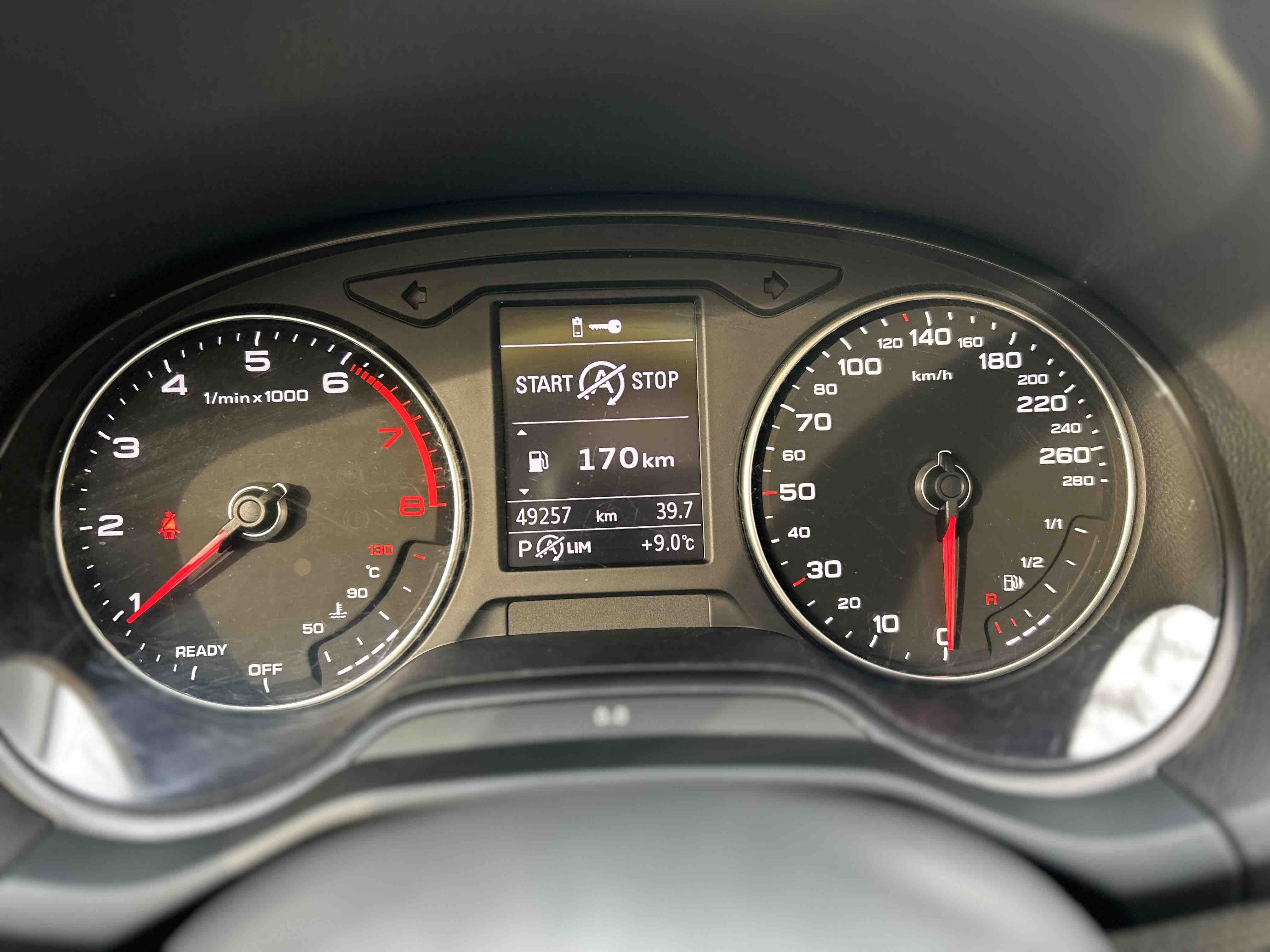 Audi Q2L 2021 car image #10