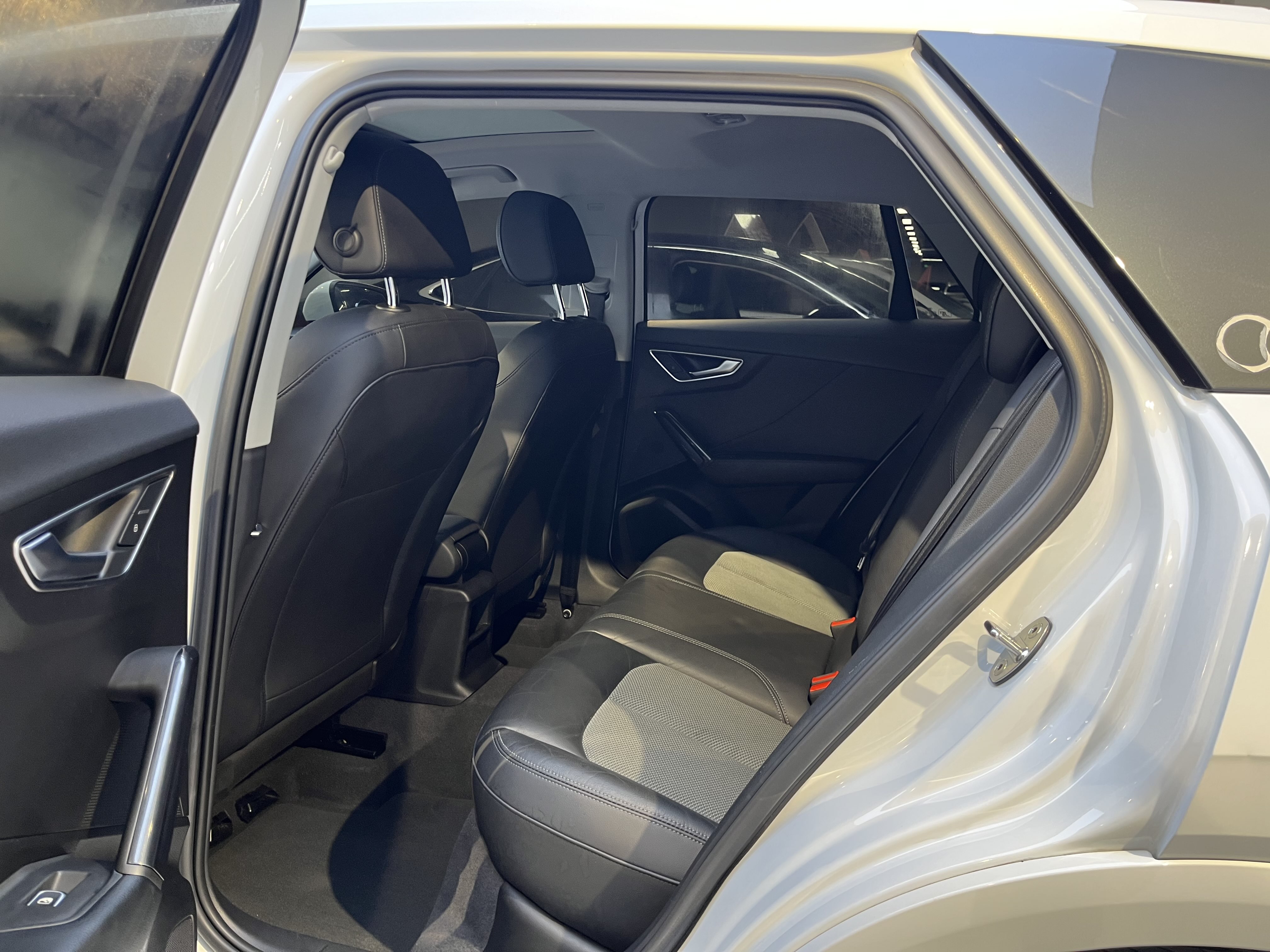 Audi Q2L 2020 #10 Audi Q2L 2020 immagine di auto #10