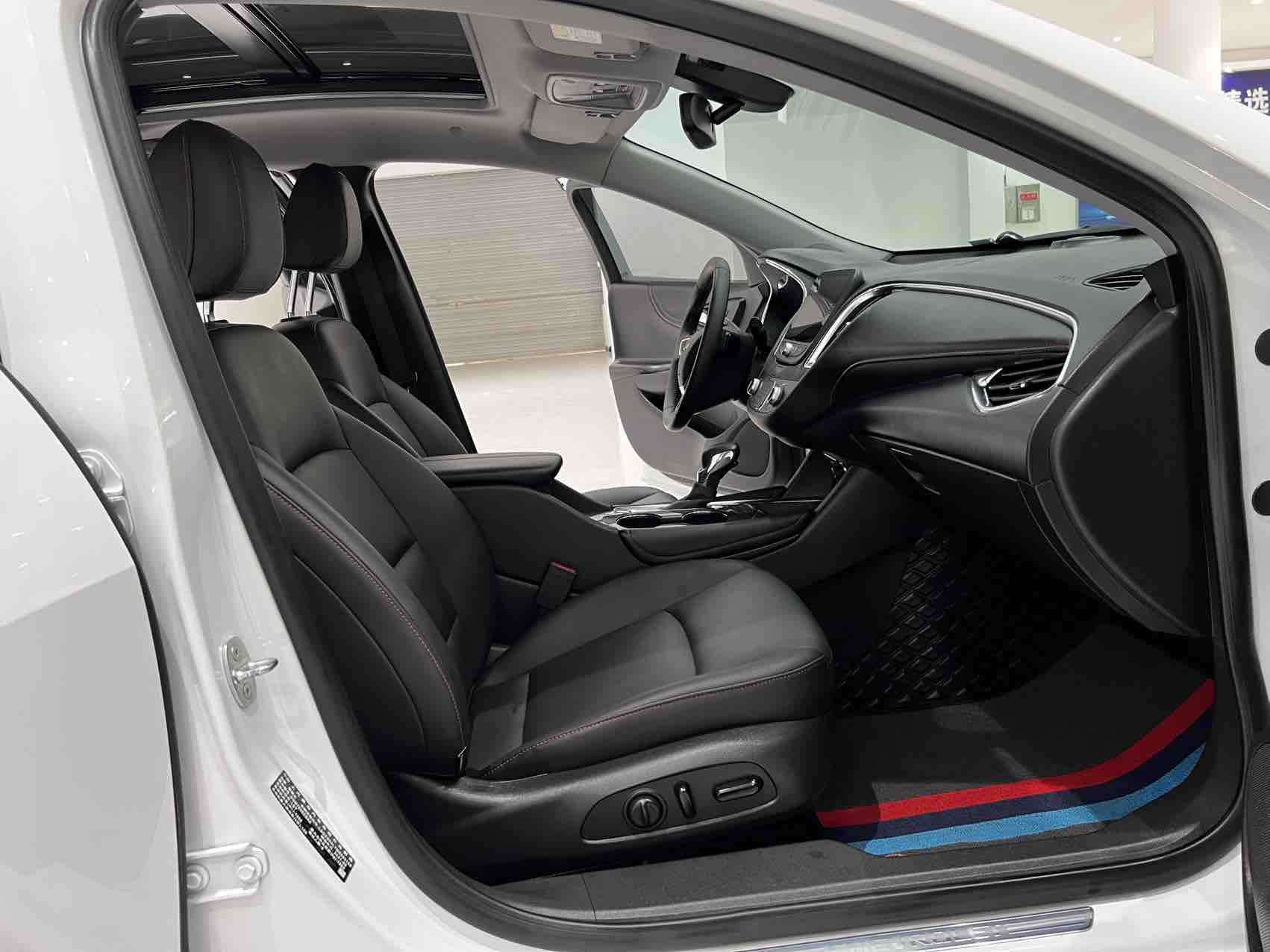 Chevrolet Malibu XL 2021 immagine di auto #10