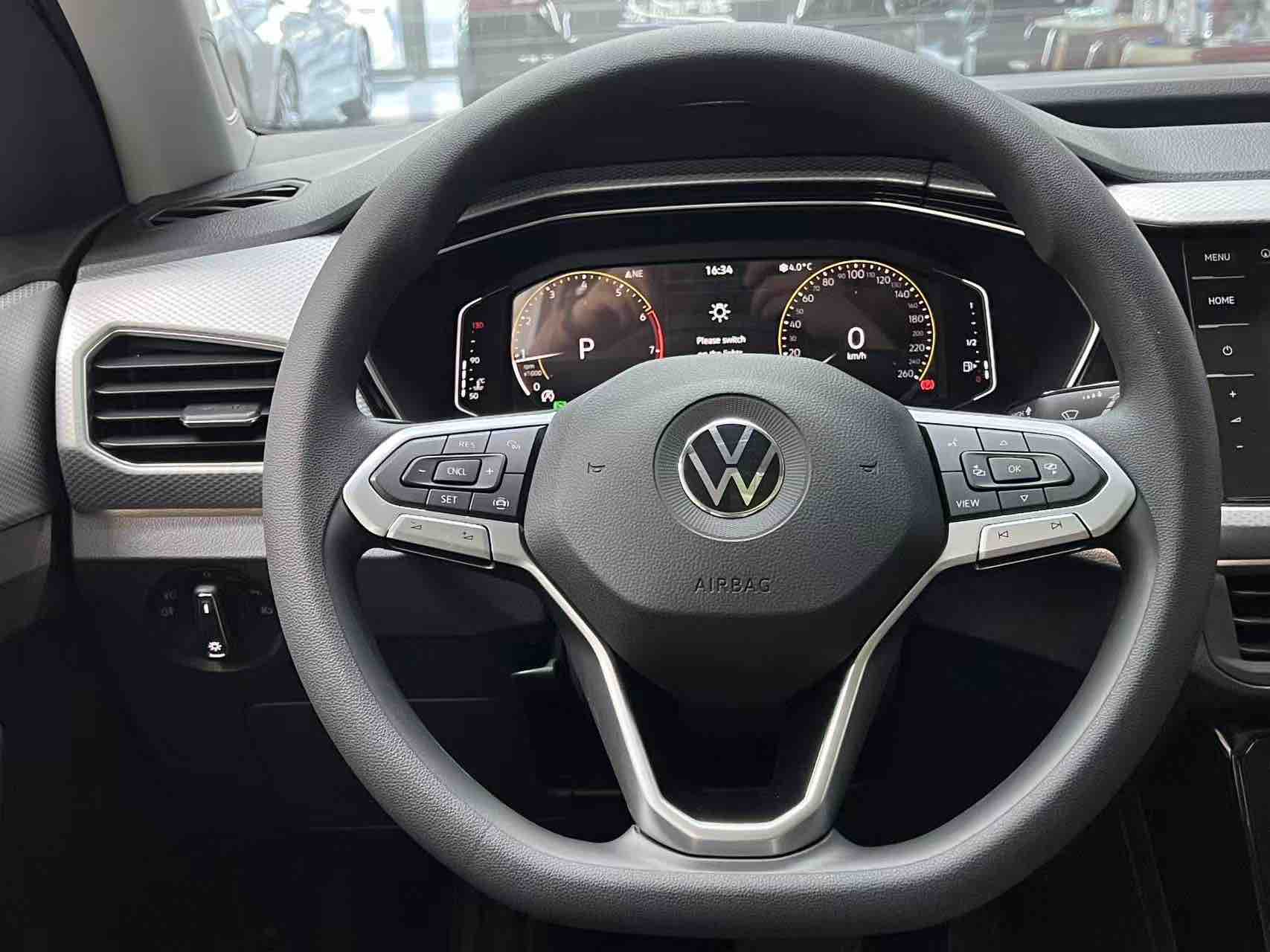 Volkswagen Tacqua 2022 car image #10