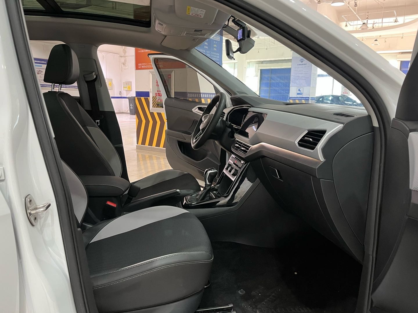 Volkswagen Tacqua 2021 car image #10