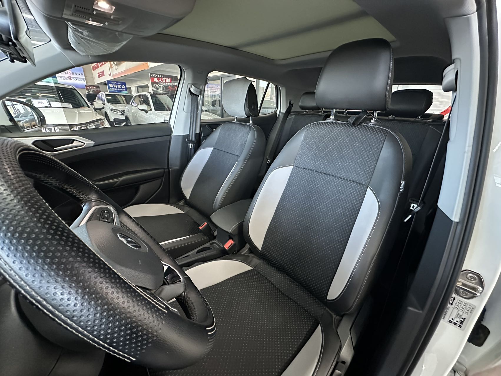Tacqua 2021 car image #10