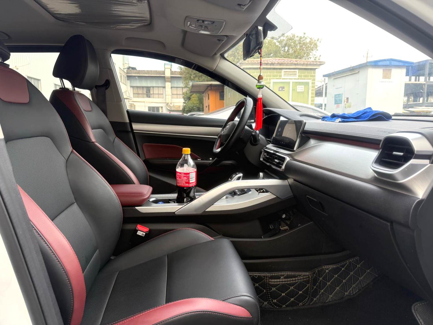 GEELY Coolray 2021 car image #10