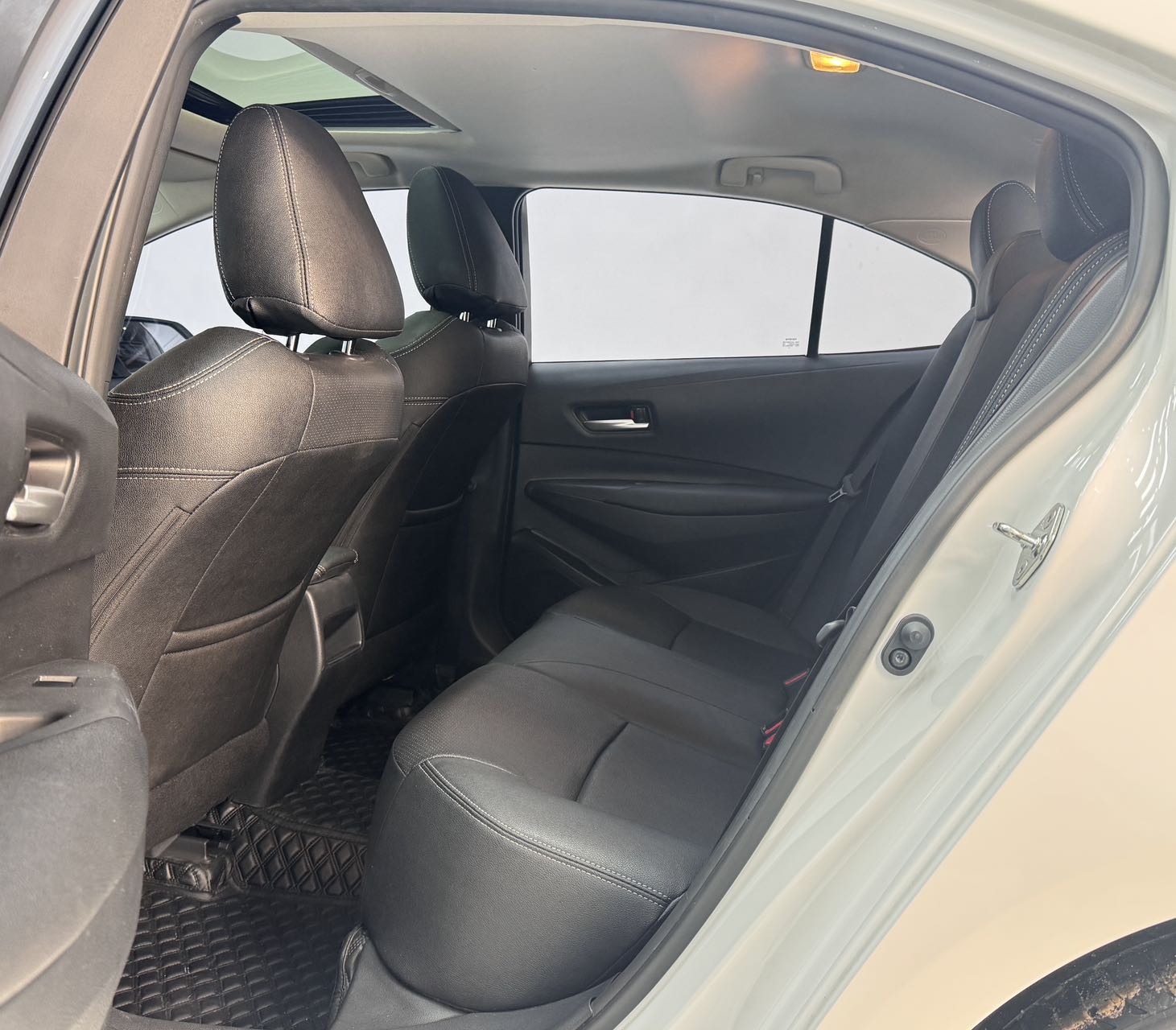 Toyota Corolla 2021 car image #10
