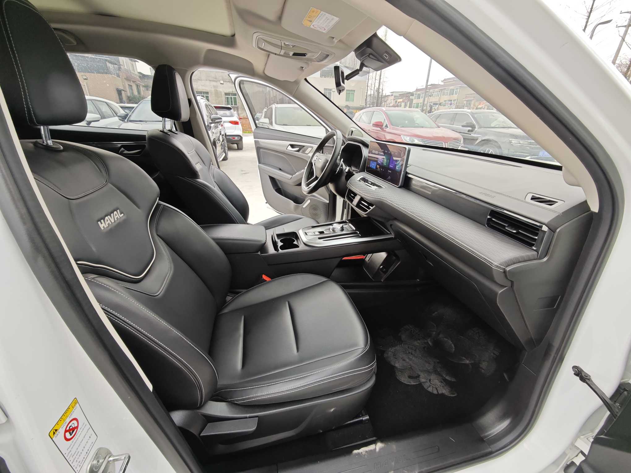 Haval Jolion 2021 #10 Haval Jolion 2021 car image #10