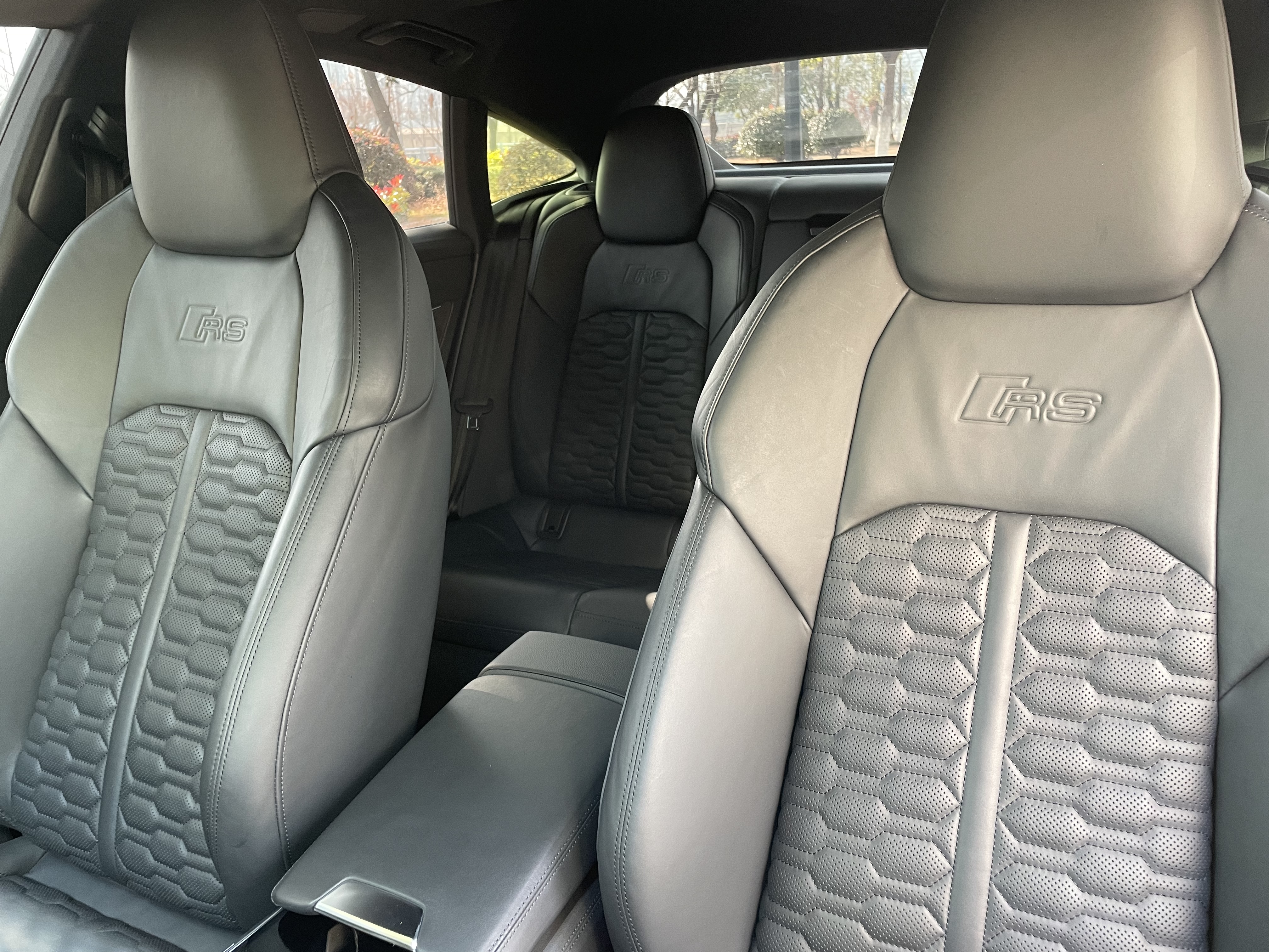 Audi RS 7 2021 car image #10