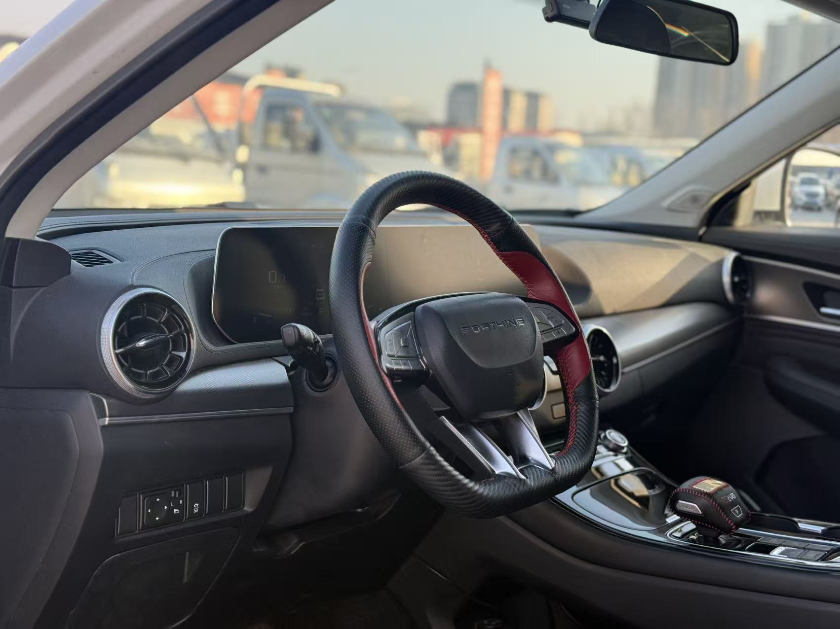 Forthing T5 EVO 2021 #10 Forthing T5 EVO 2021 car image #10