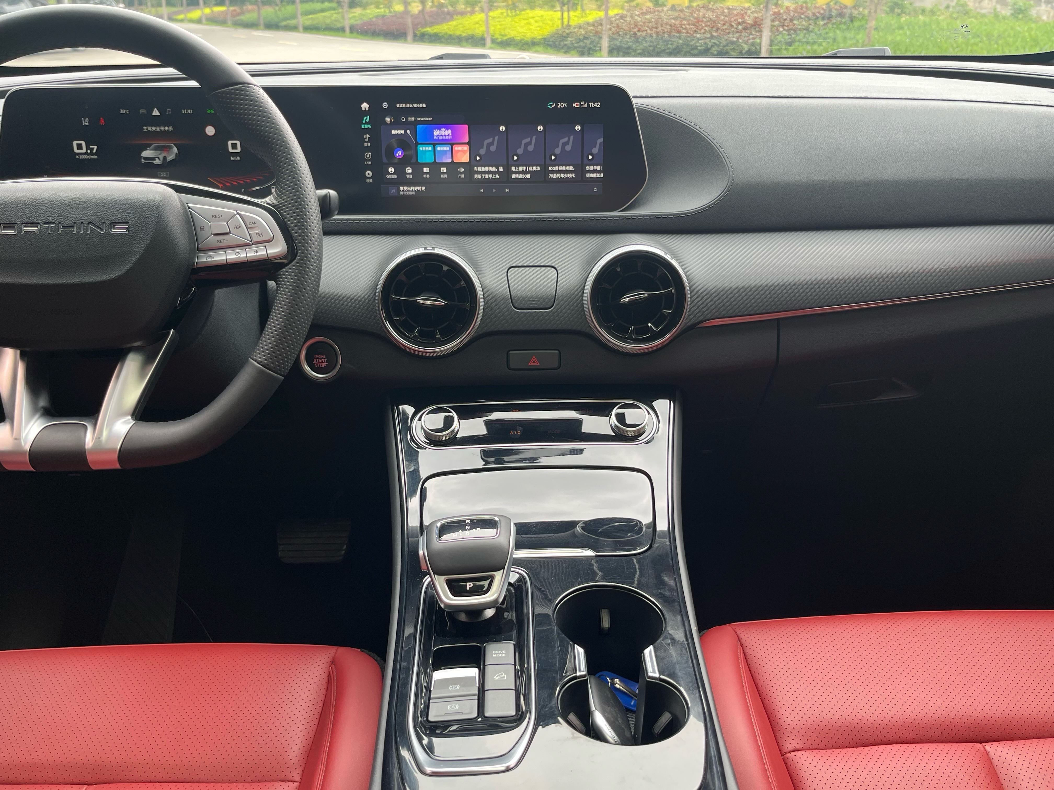 Forthing T5 EVO 2021 car image #10