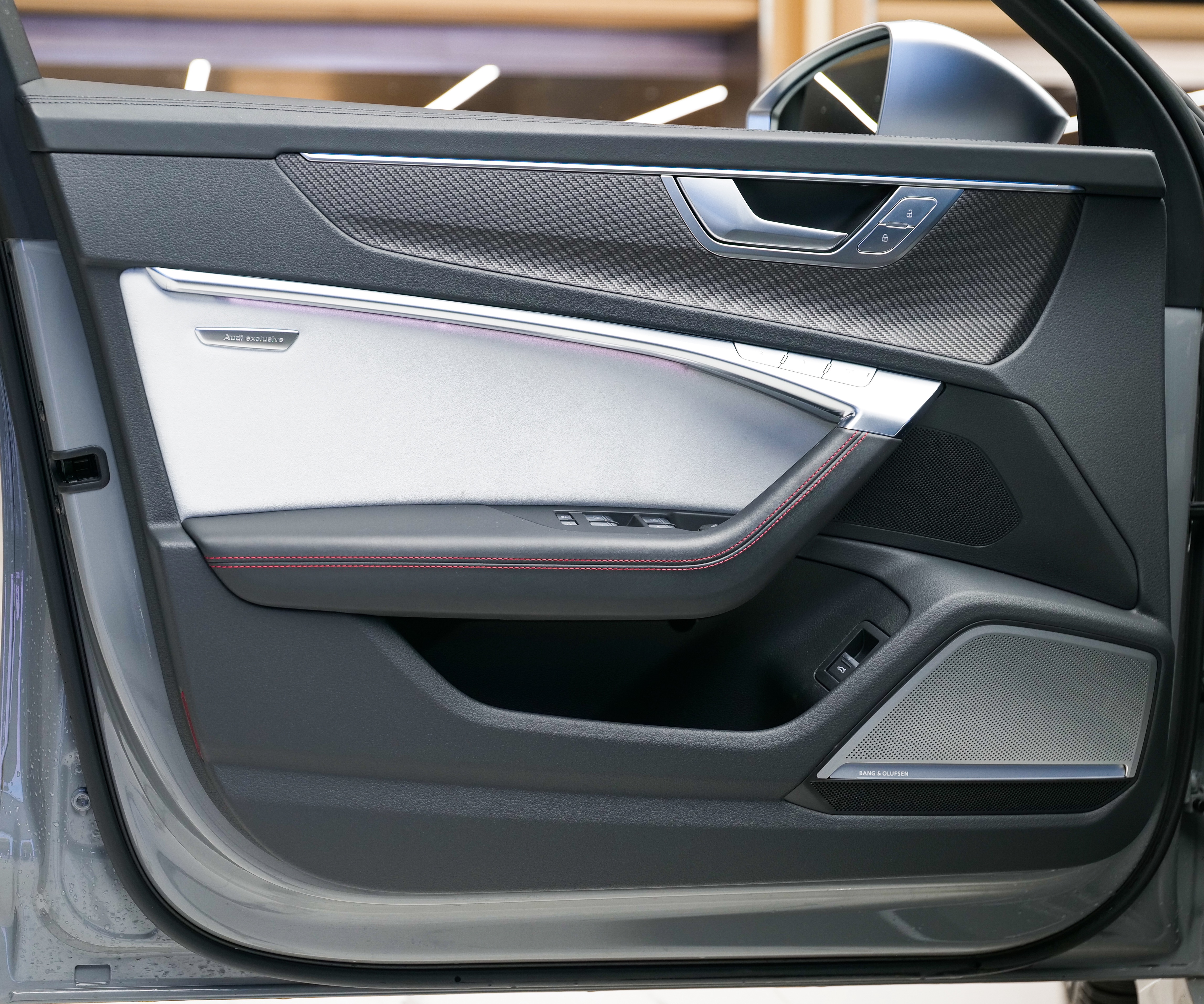 Audi RS 6 2021 car image #10