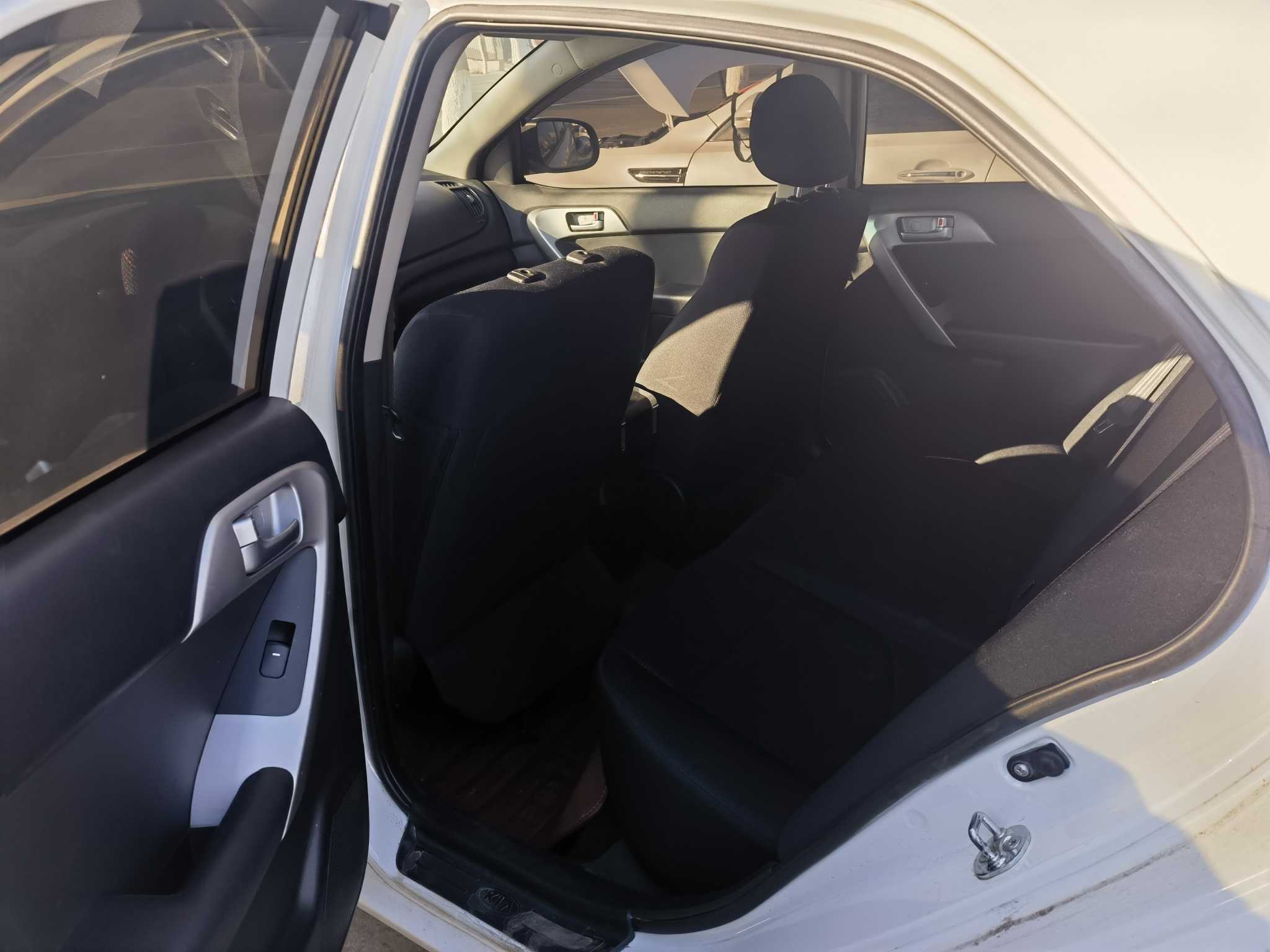 Kia Forte 2015 imagen de coche #10