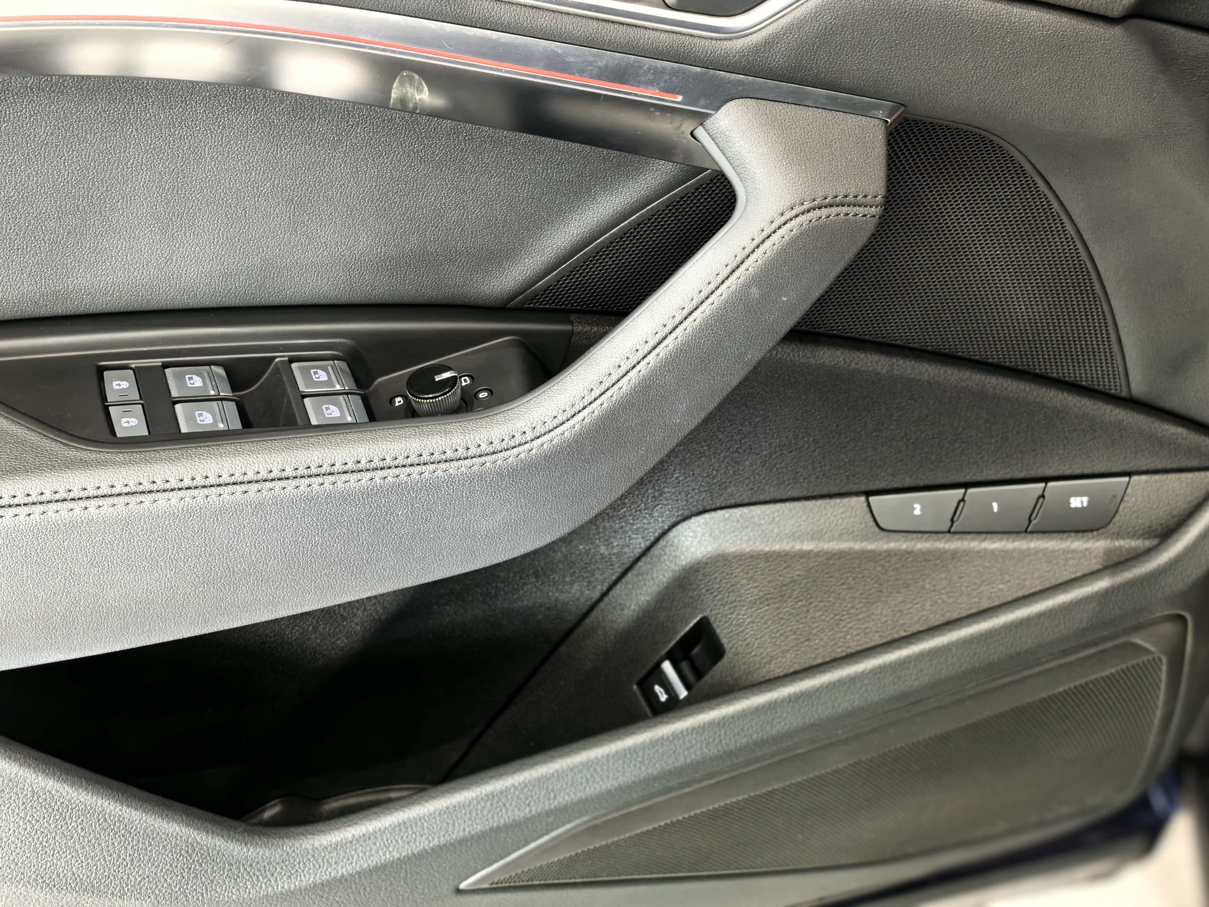 Audi e-tron (Imported) 2022 car image #10