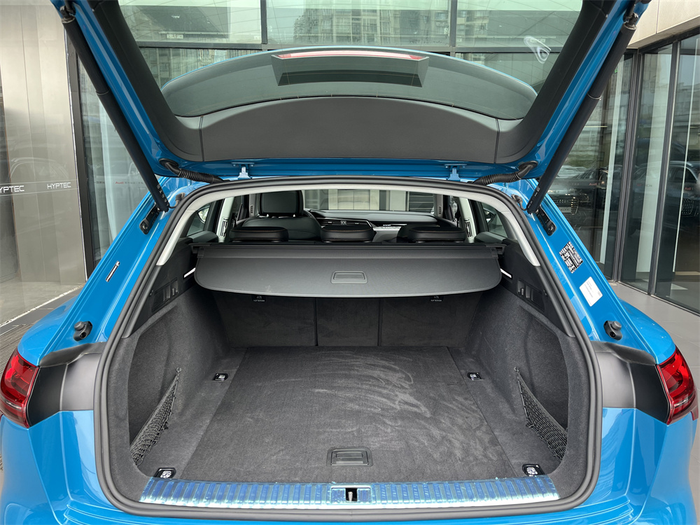 Audi e-tron 2023 #10 Audi e-tron 2023 car image #10