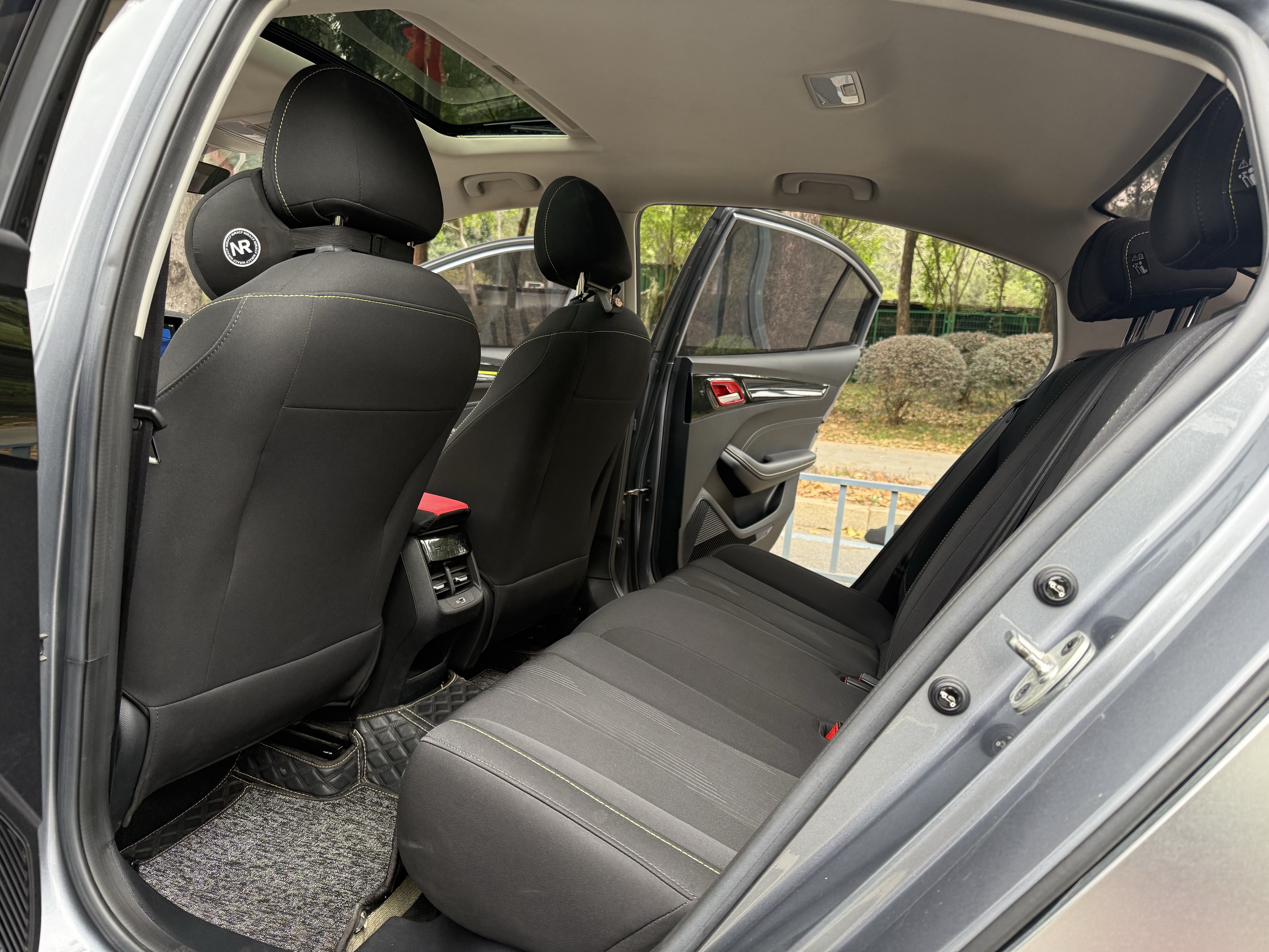 Roewe i5 2021 изображение автомобиля #10