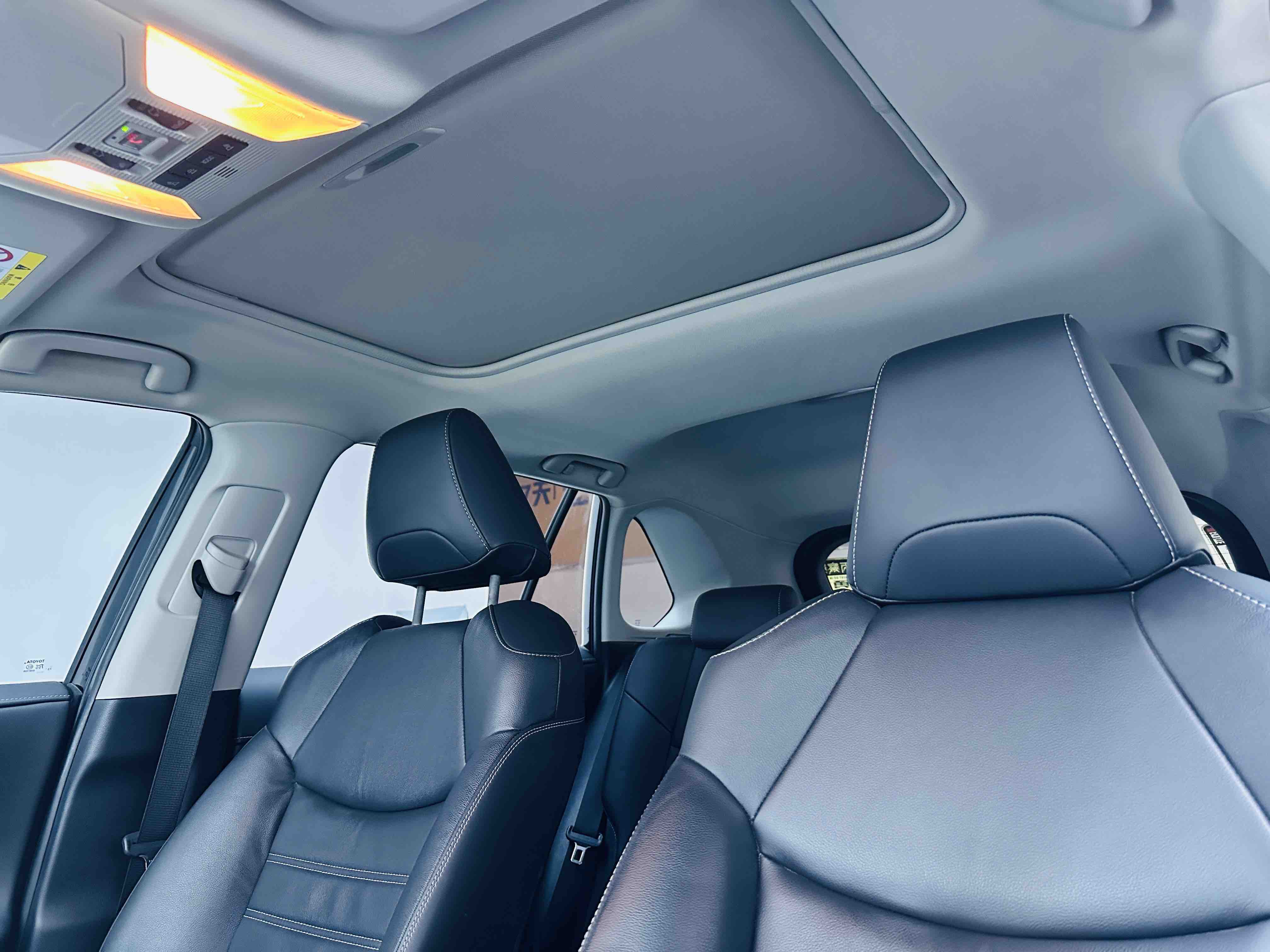 Toyota RAV4 2023 #10 Toyota RAV4 2023 car image #10