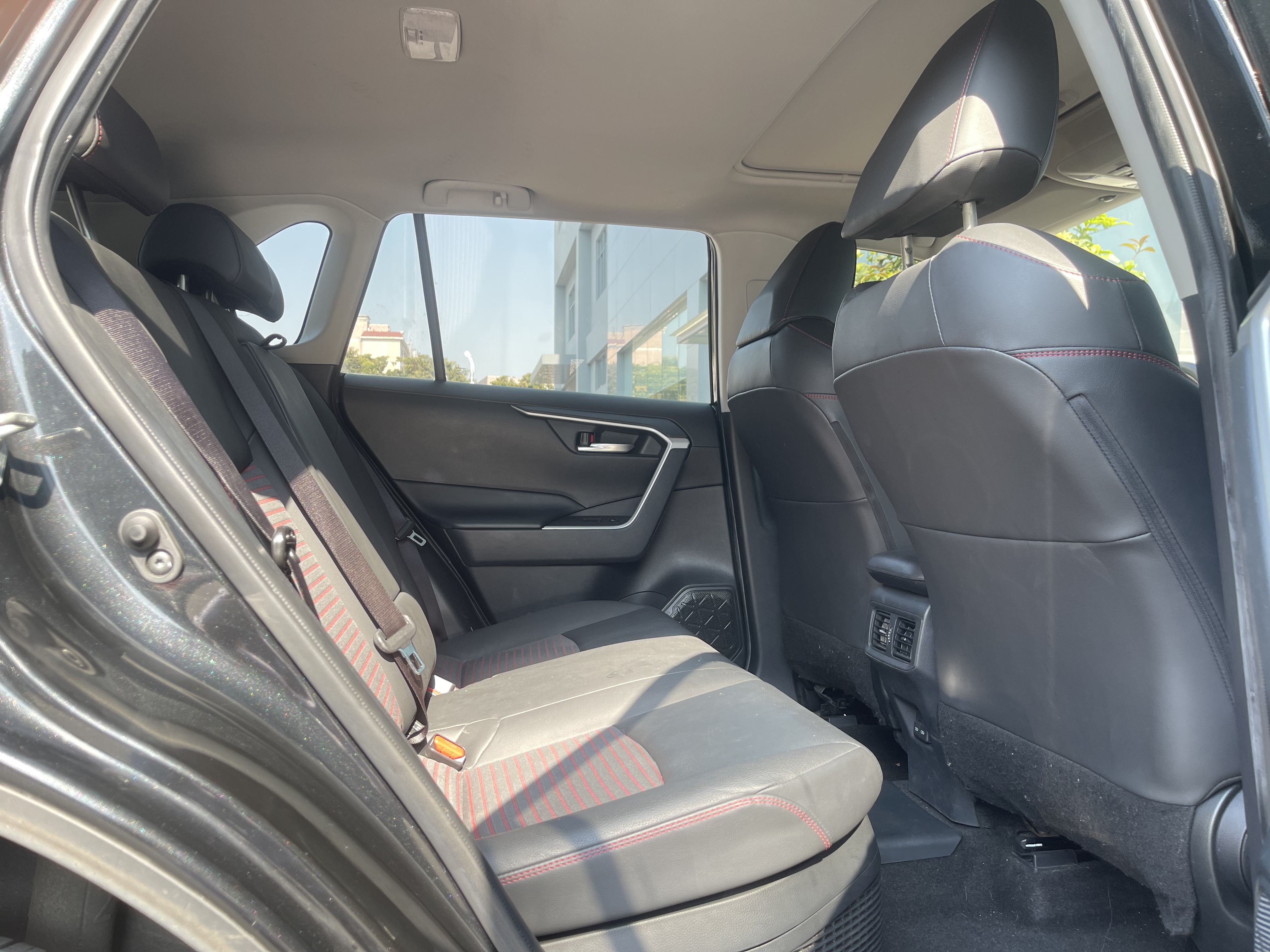 Toyota RAV4 Hybird E+ 2022 #10 Toyota RAV4 Hybird E+ 2022 immagine di auto #10