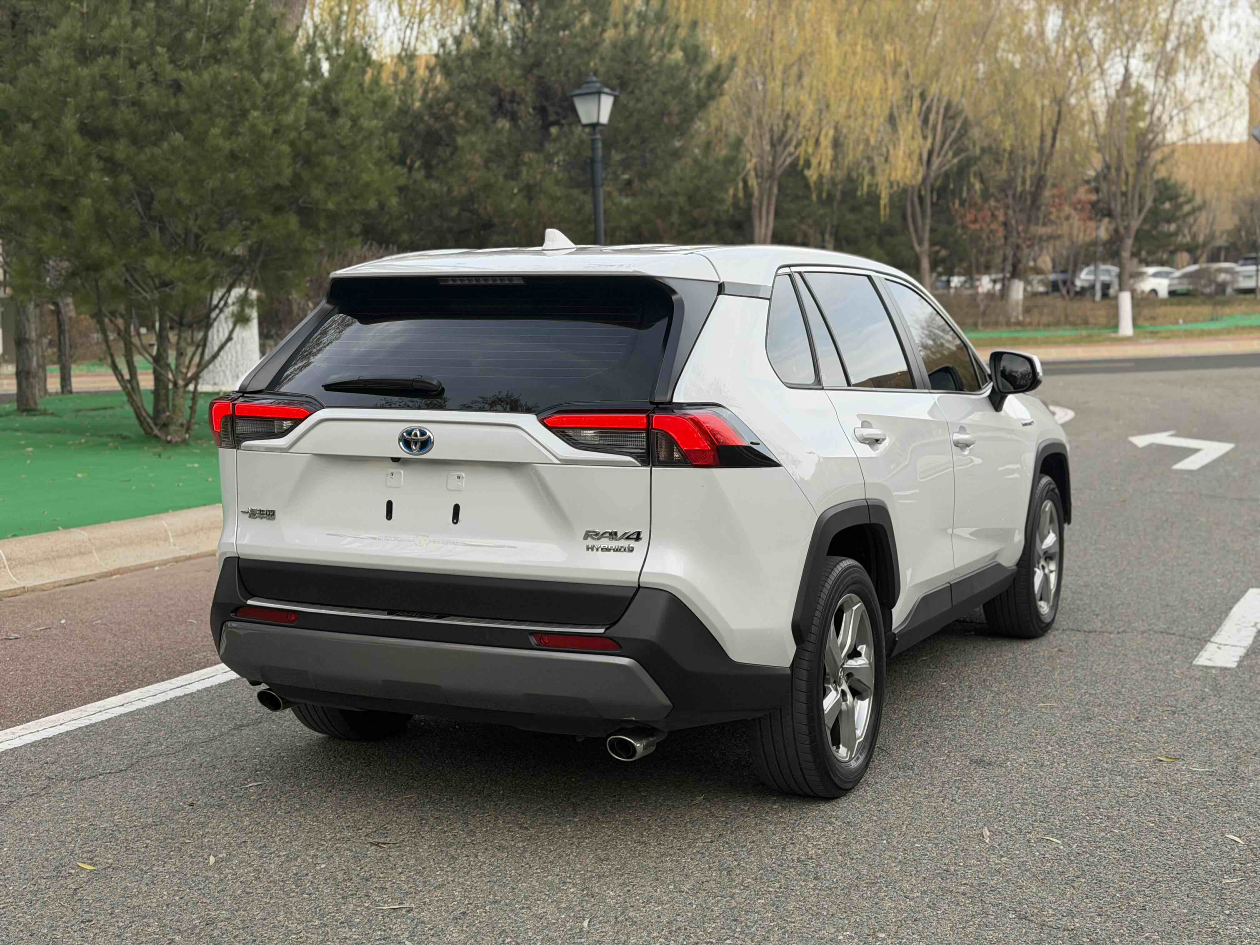 Toyota RAV4 Hybird E+ 2022 #10 Toyota RAV4 Hybird E+ 2022 car image #10