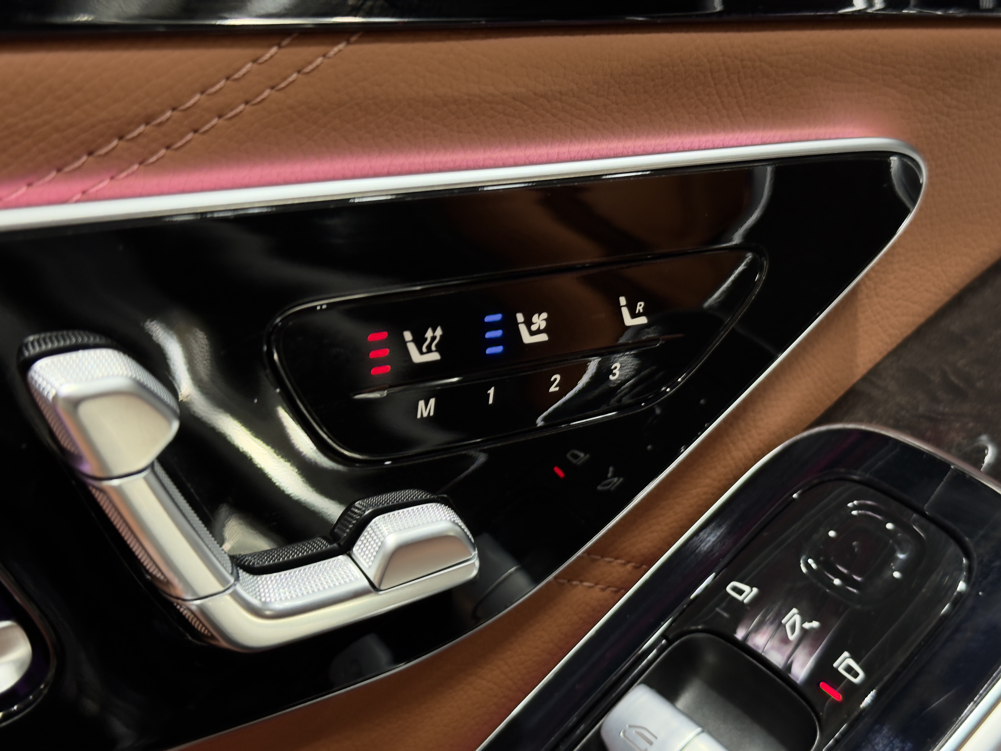 Mercedes-Benz Maybach S Class 2022 car image #10