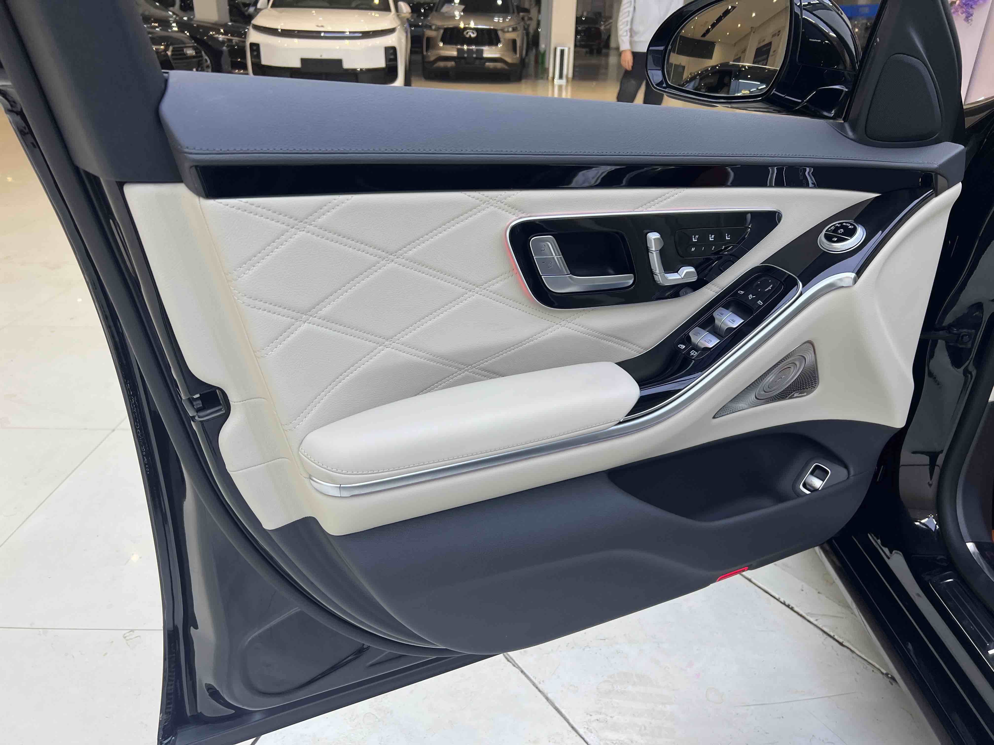 Mercedes-Benz Maybach S Class 2022 imagem de carro #10