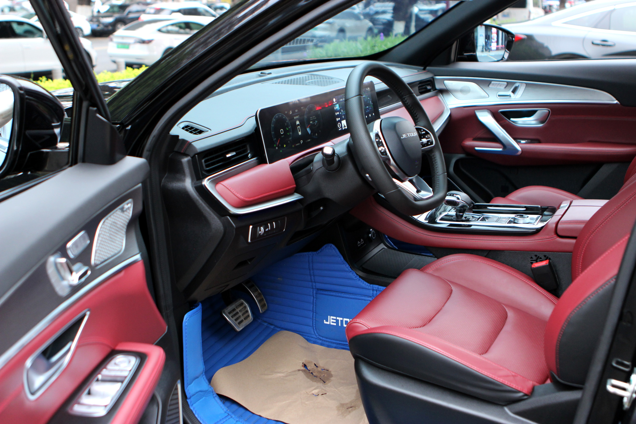 X70 PLUS 2022 car image #10