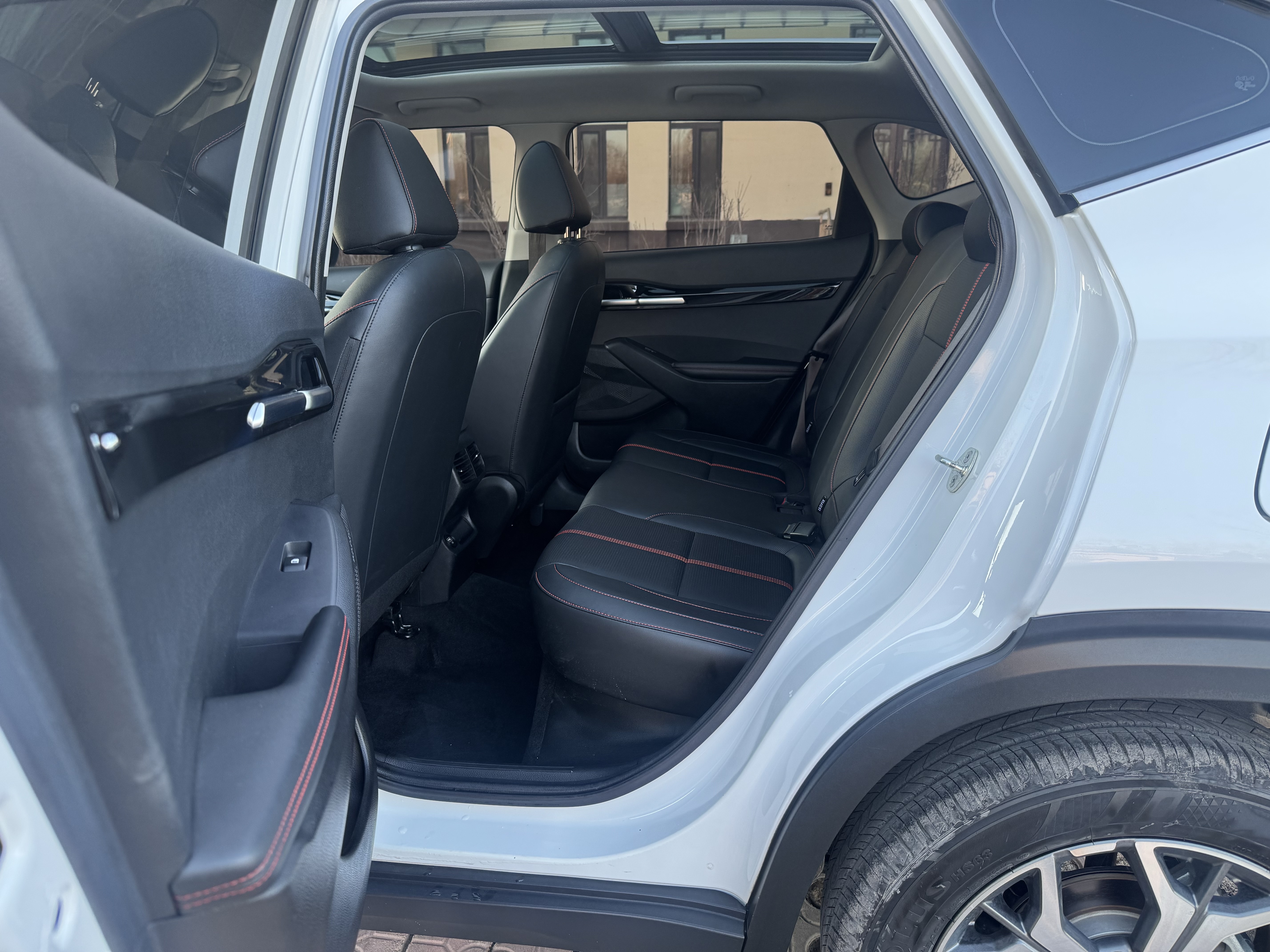 Kia Stonic 2022 изображение автомобиля #10