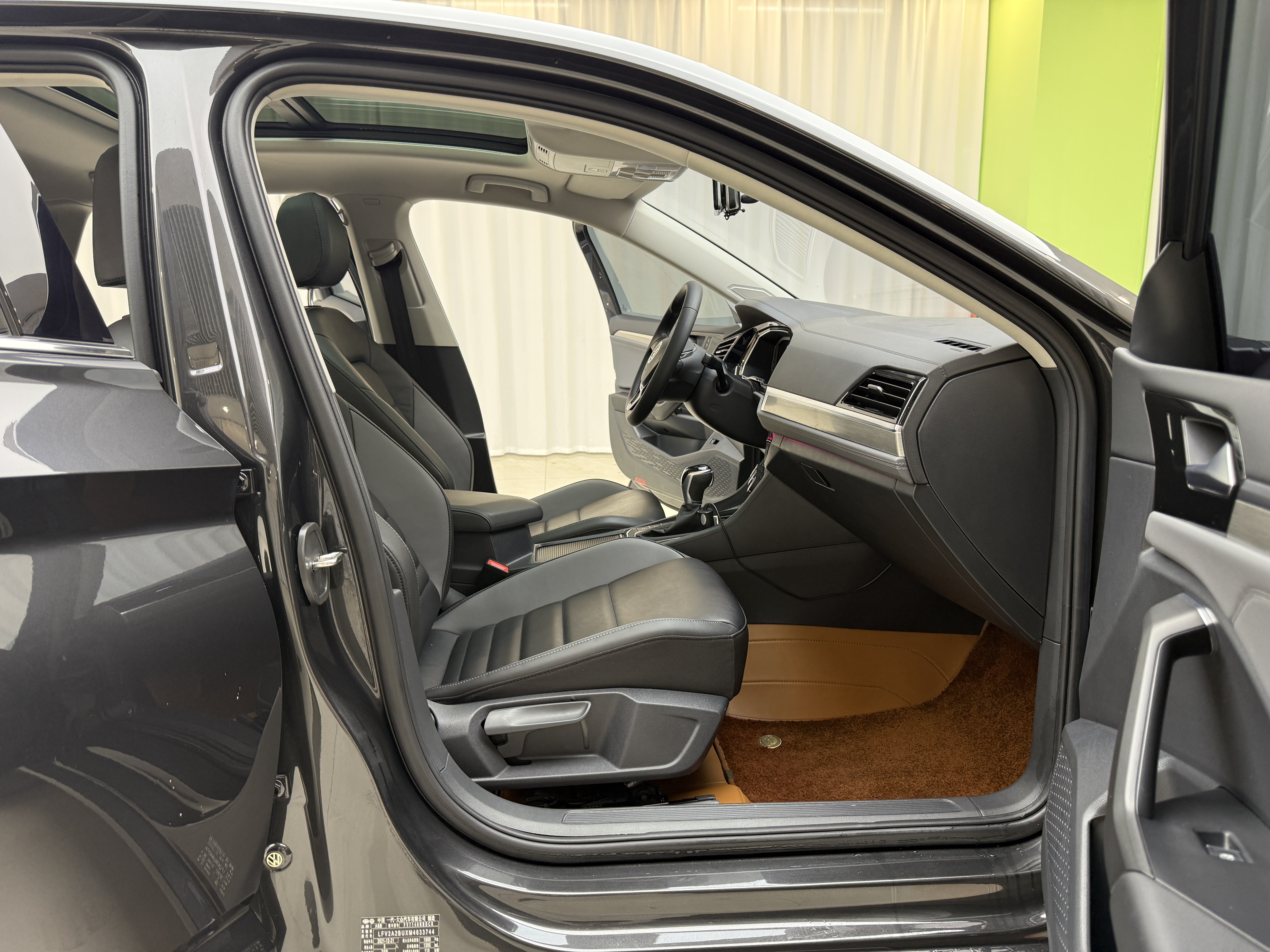 Volkswagen Sagitar 2022 car image #10