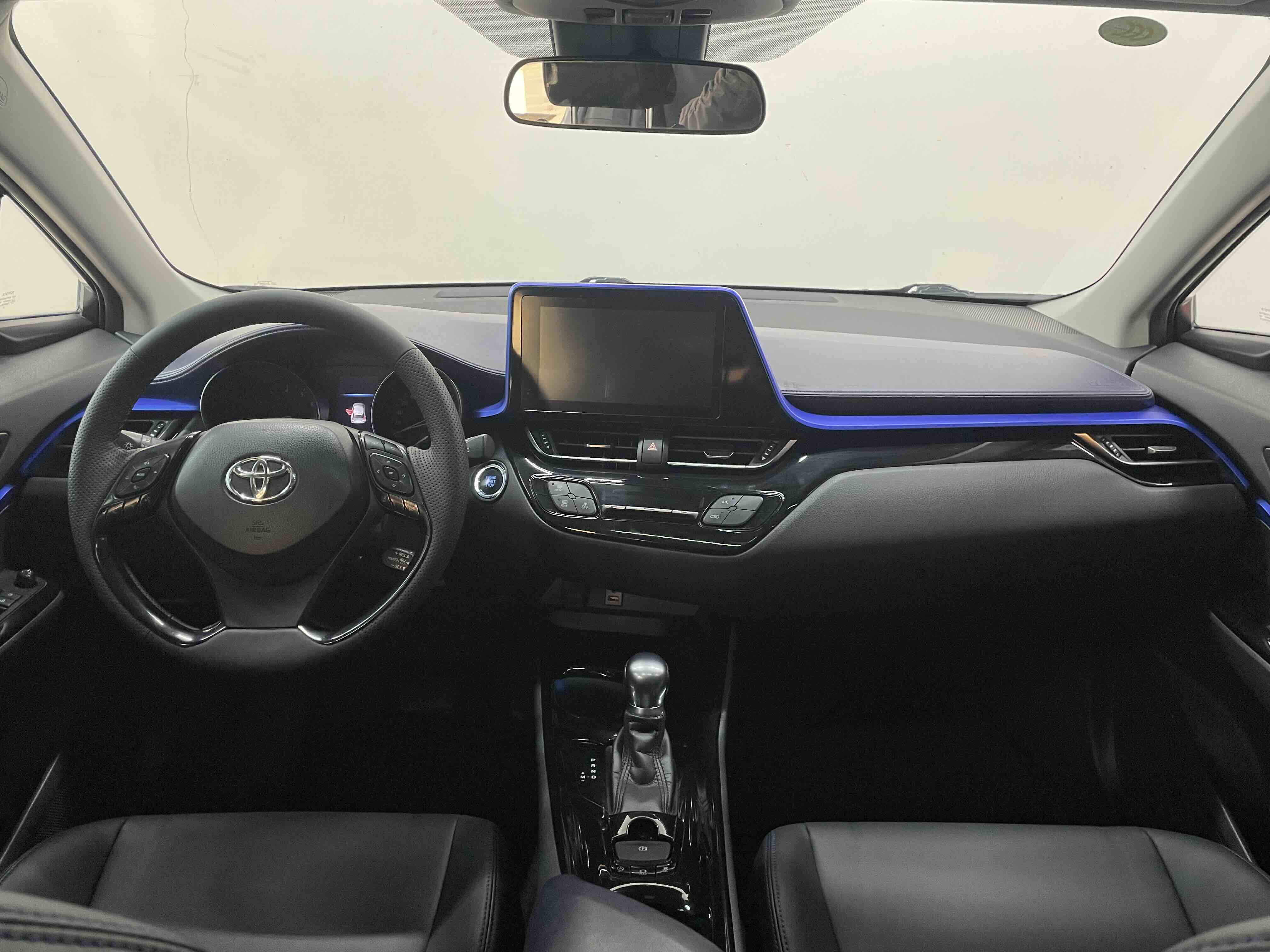 Toyota C-HR 2021 #10 Toyota C-HR 2021 car image #10