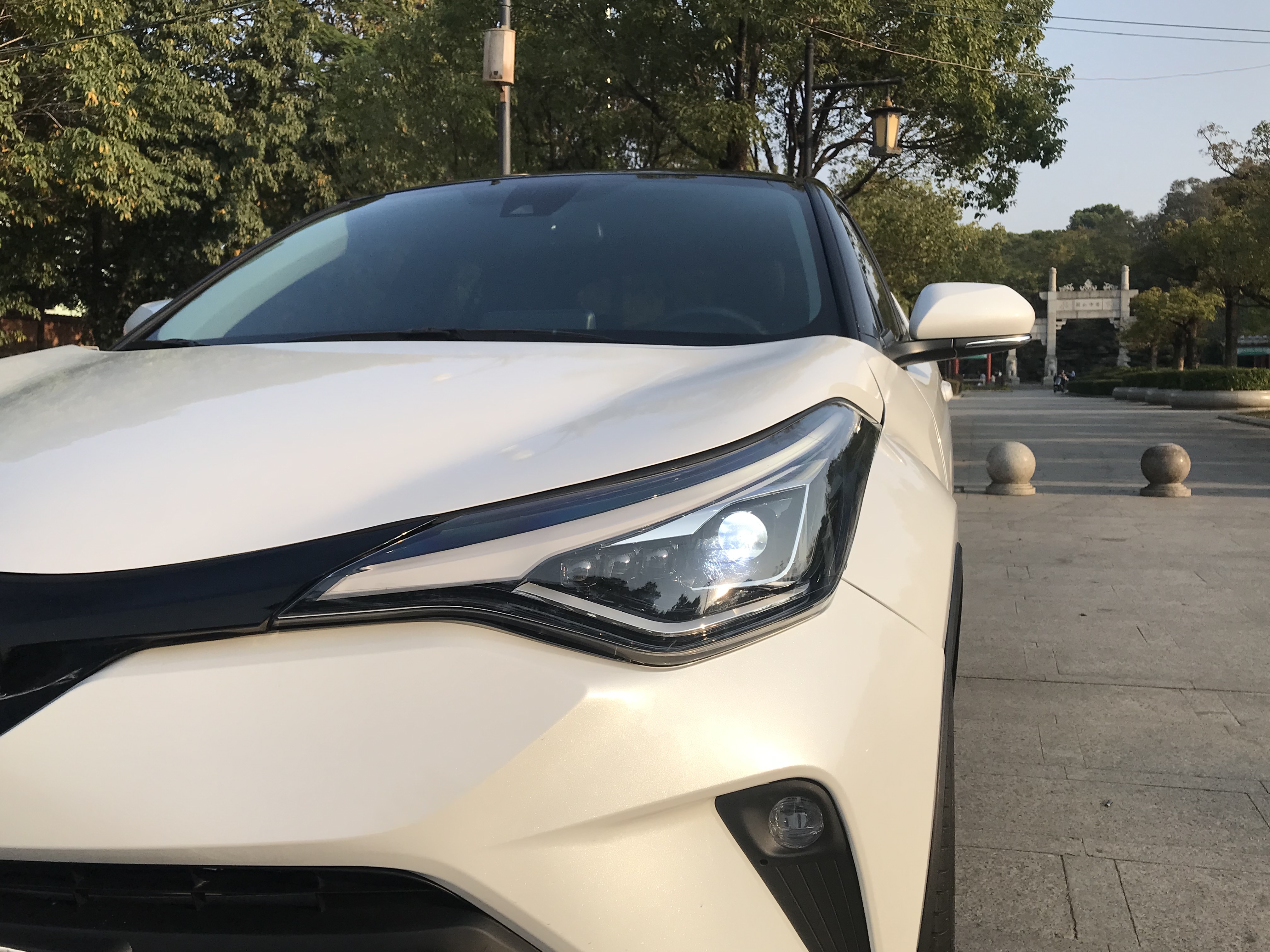 Toyota C-HR 2022 #10 Toyota C-HR 2022 car image #10