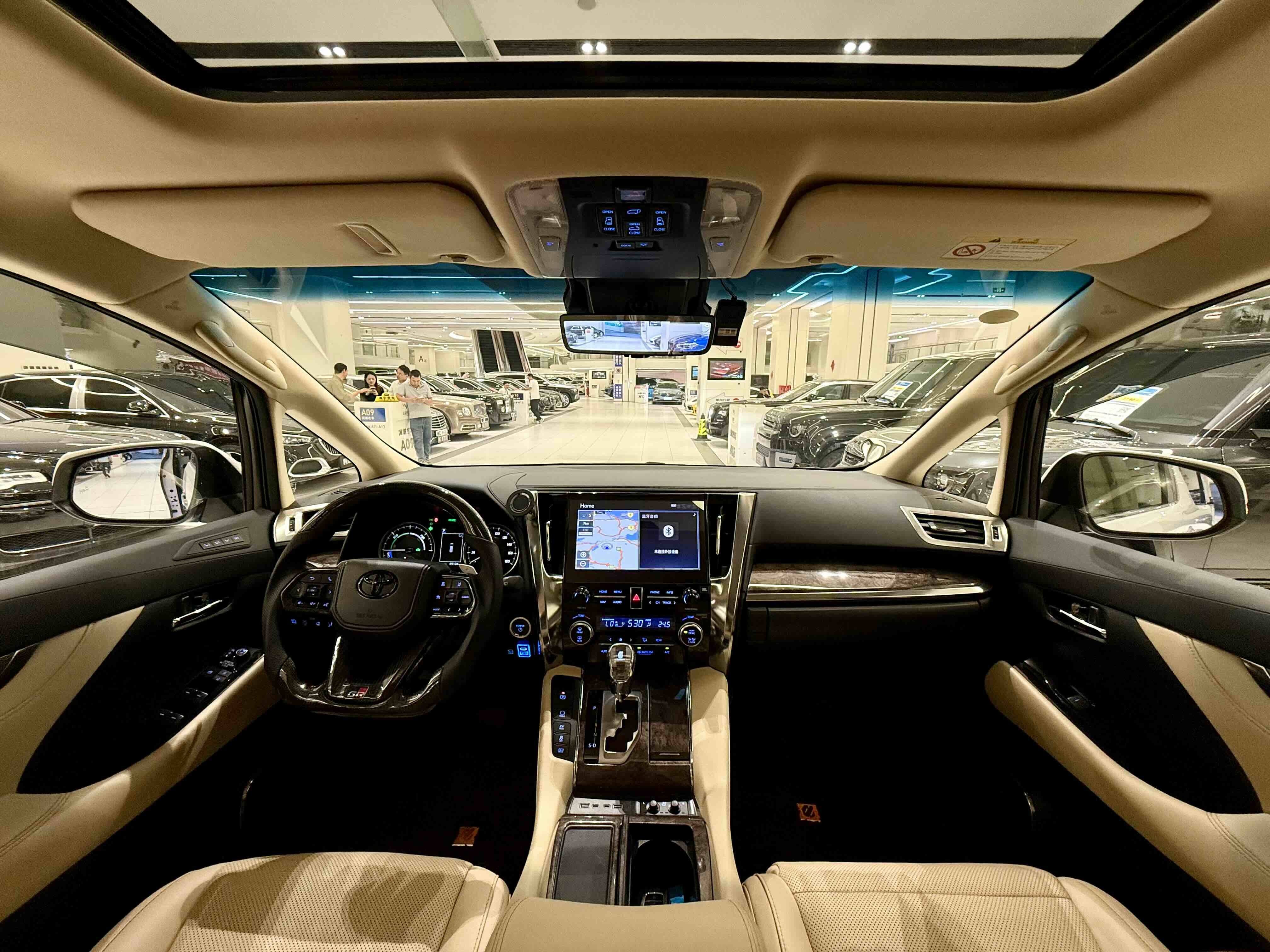 丰田 埃尔法 2023 汽车图片 #10