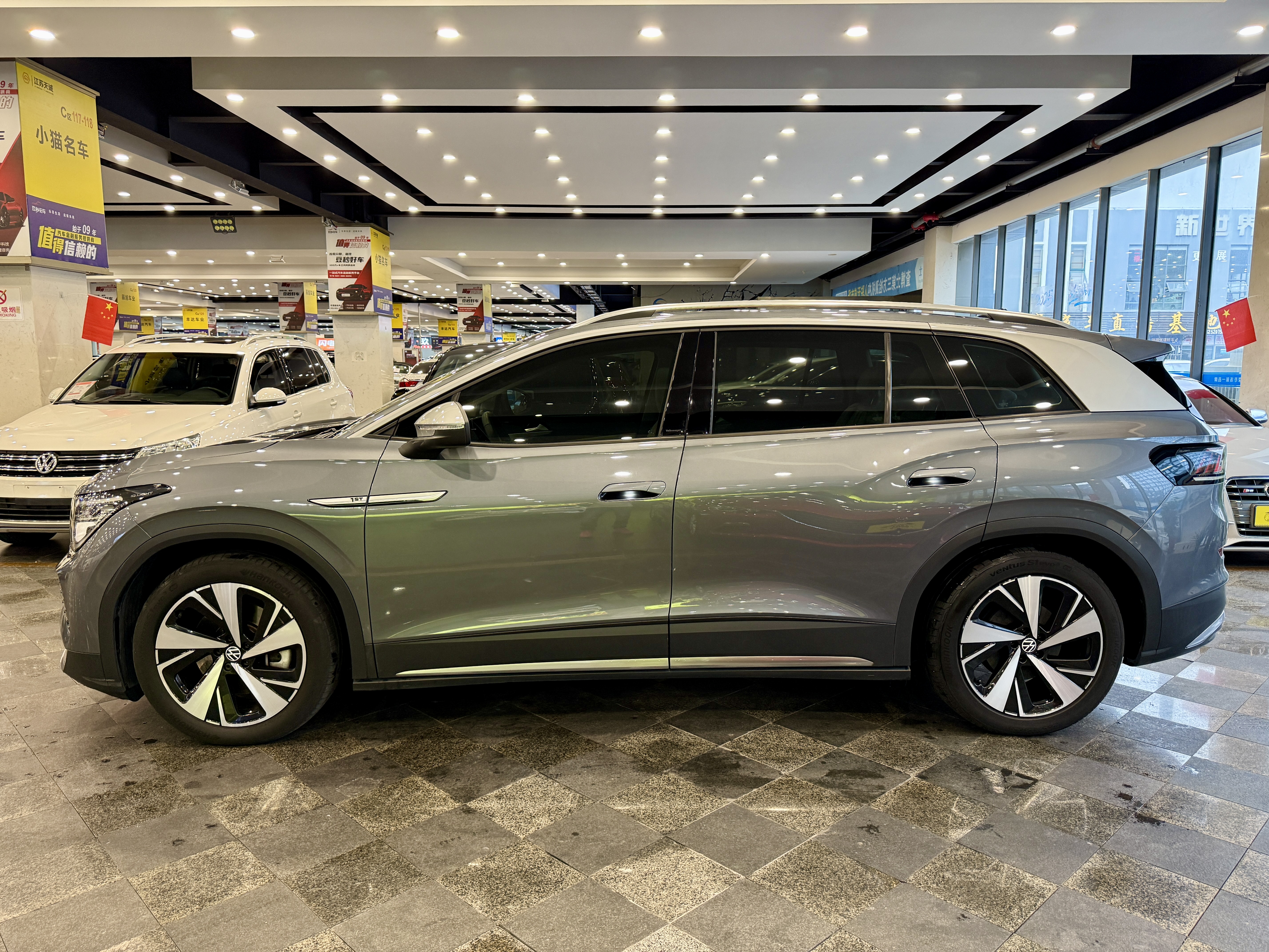 Volkswagen ID.6 X 2021 #10 Volkswagen ID.6 X 2021 car image #10